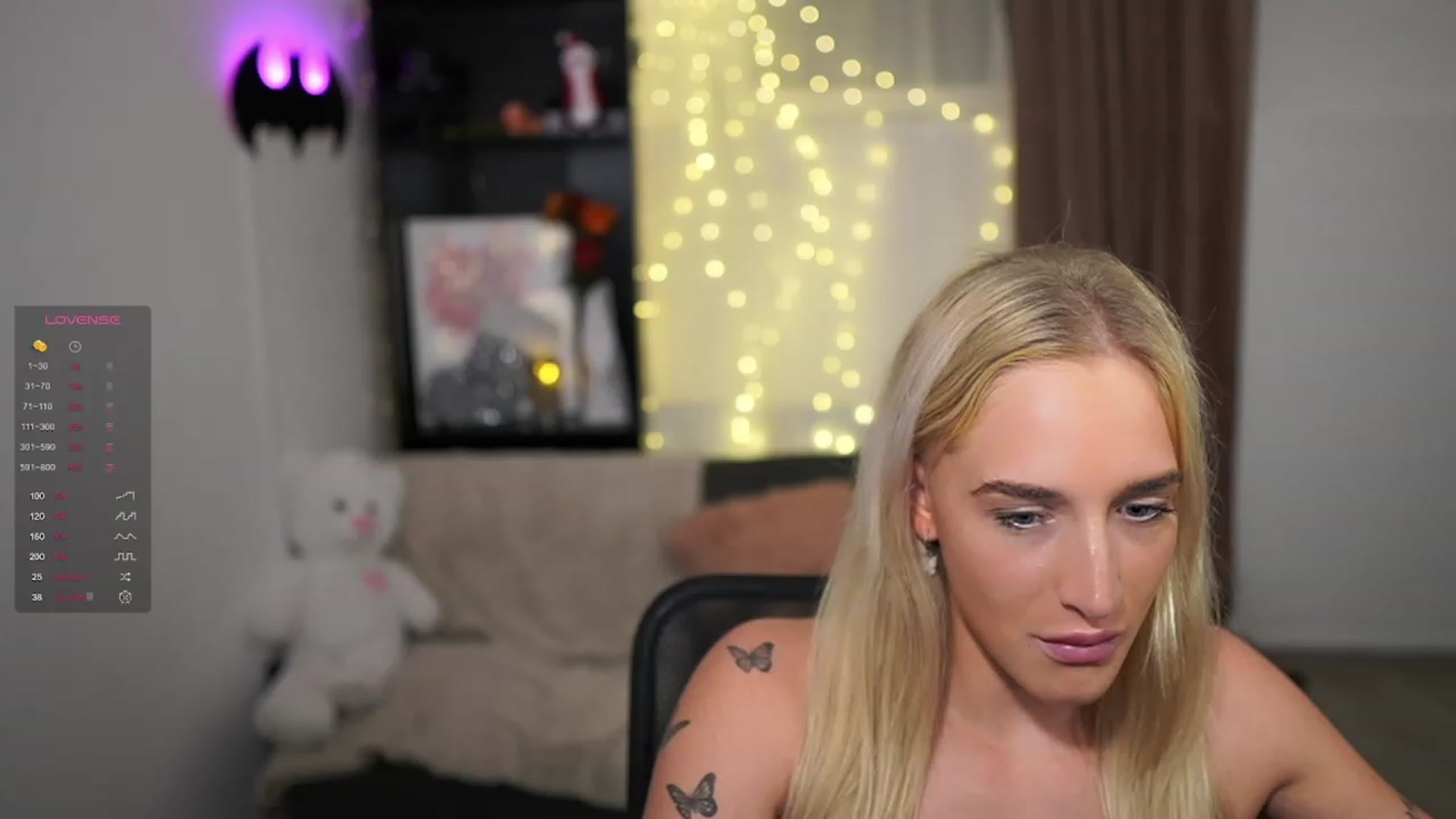 Gallery image thumbnail from NicoletteShea's myfreecams stream on, 12/14/2023, 19:10 image 7 of 20