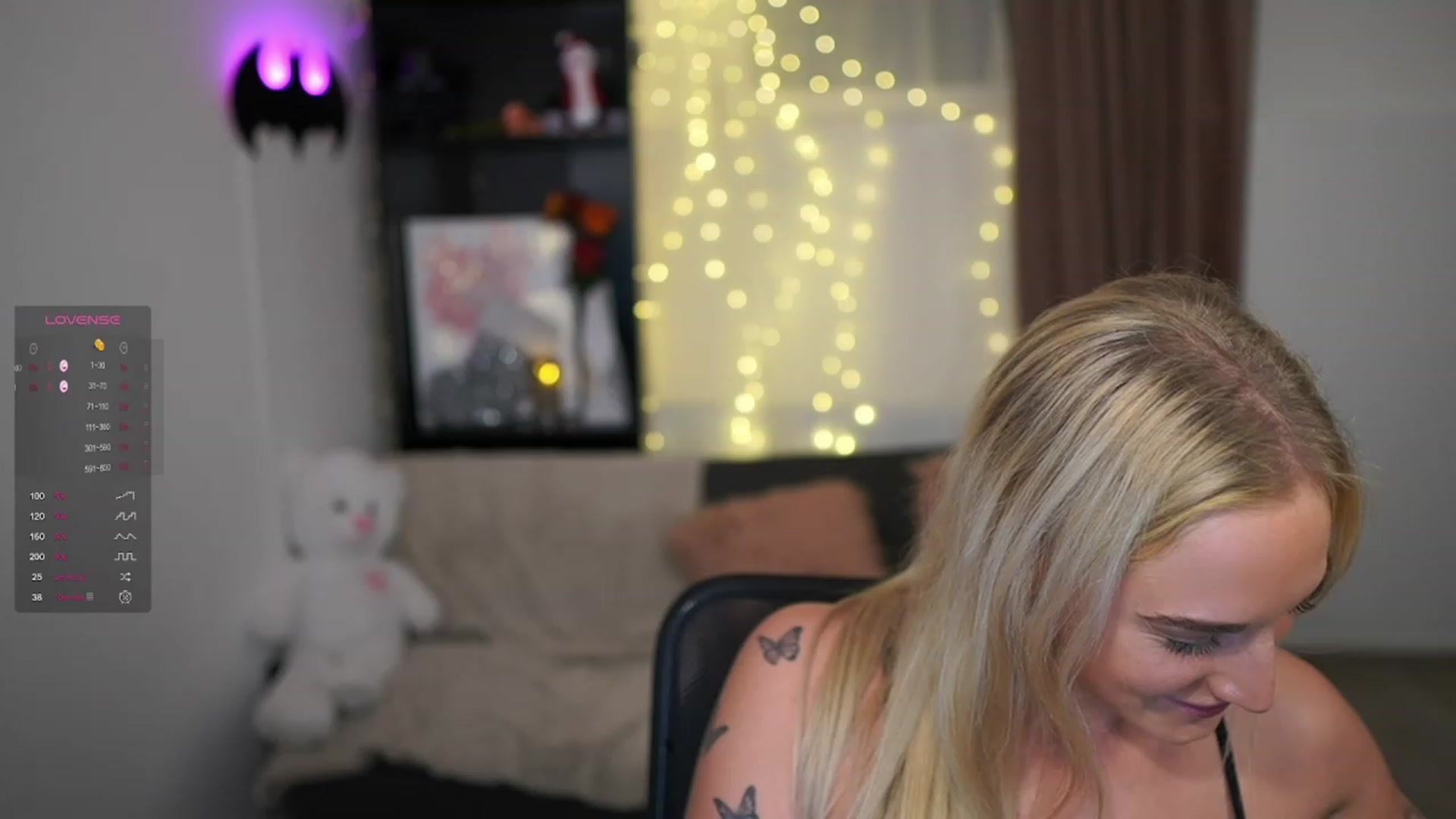 Gallery image thumbnail from NicoletteShea's myfreecams stream on, 12/14/2023, 19:10 image 3 of 20