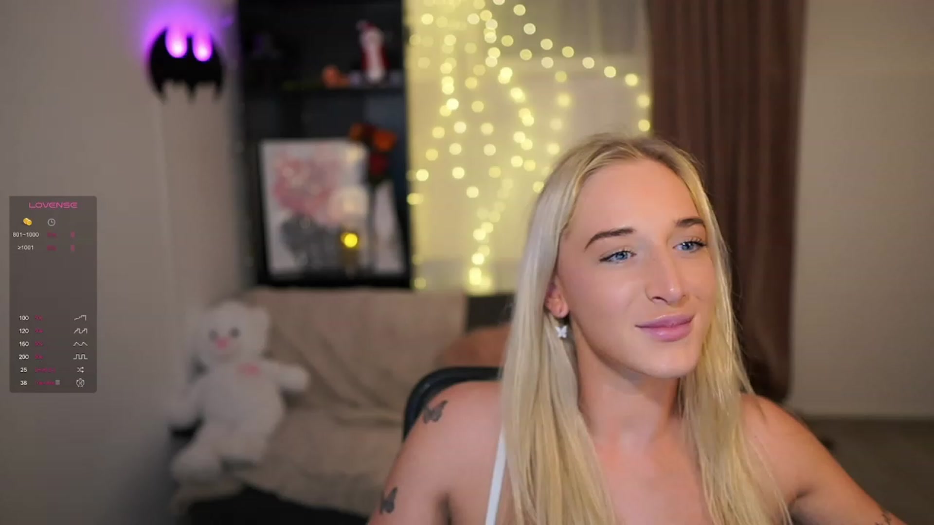 Gallery image thumbnail from NicoletteShea's myfreecams stream on, 12/15/2023, 14:43 image 8 of 20