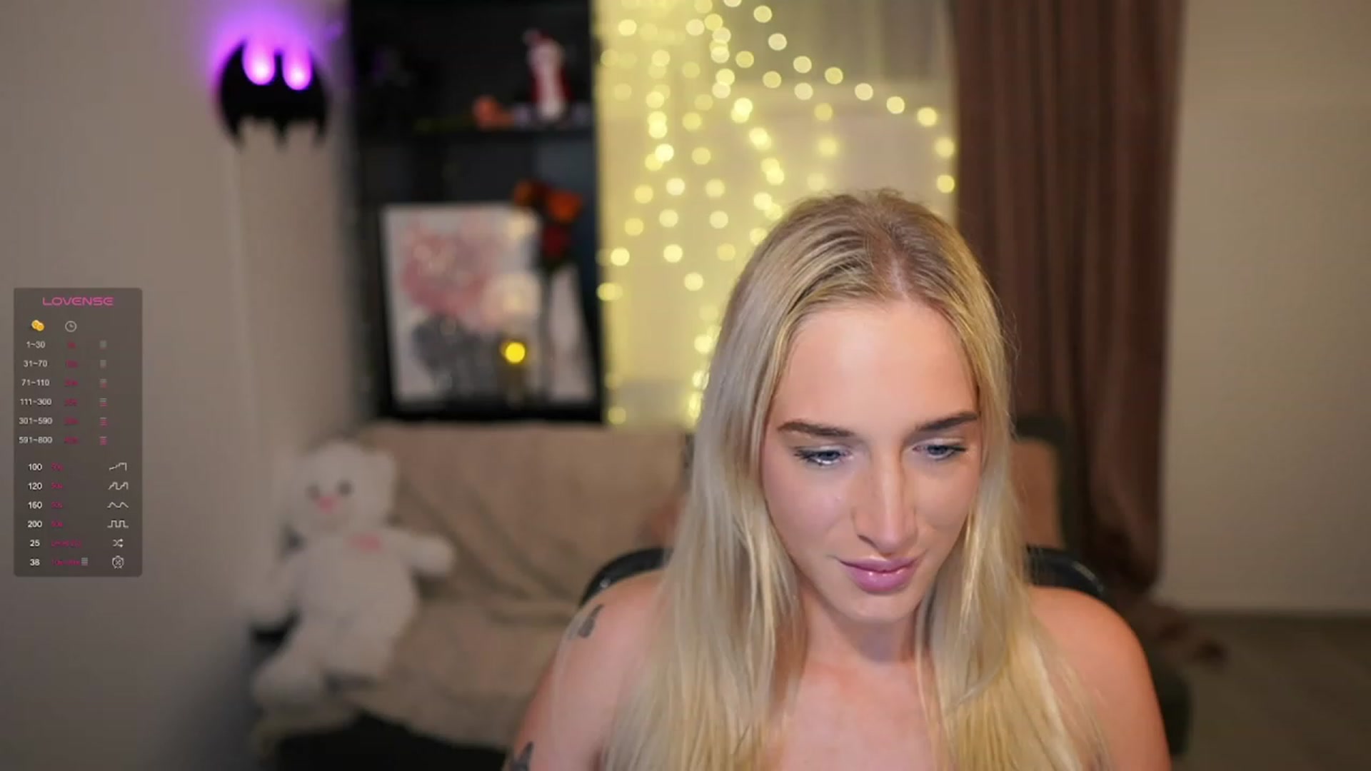 Gallery image thumbnail from NicoletteShea's myfreecams stream on, 12/15/2023, 14:43 image 15 of 20