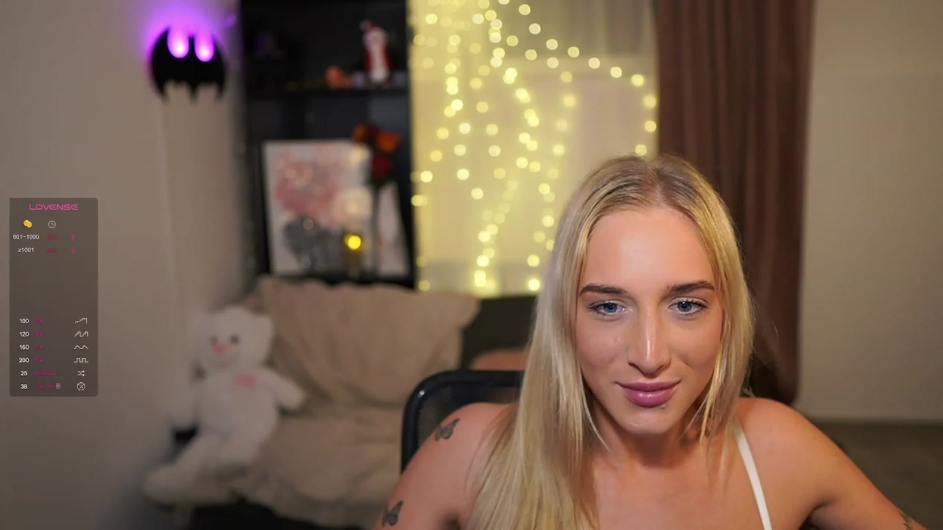 Gallery image thumbnail from NicoletteShea's myfreecams stream on, 12/15/2023, 15:50 image 15 of 20