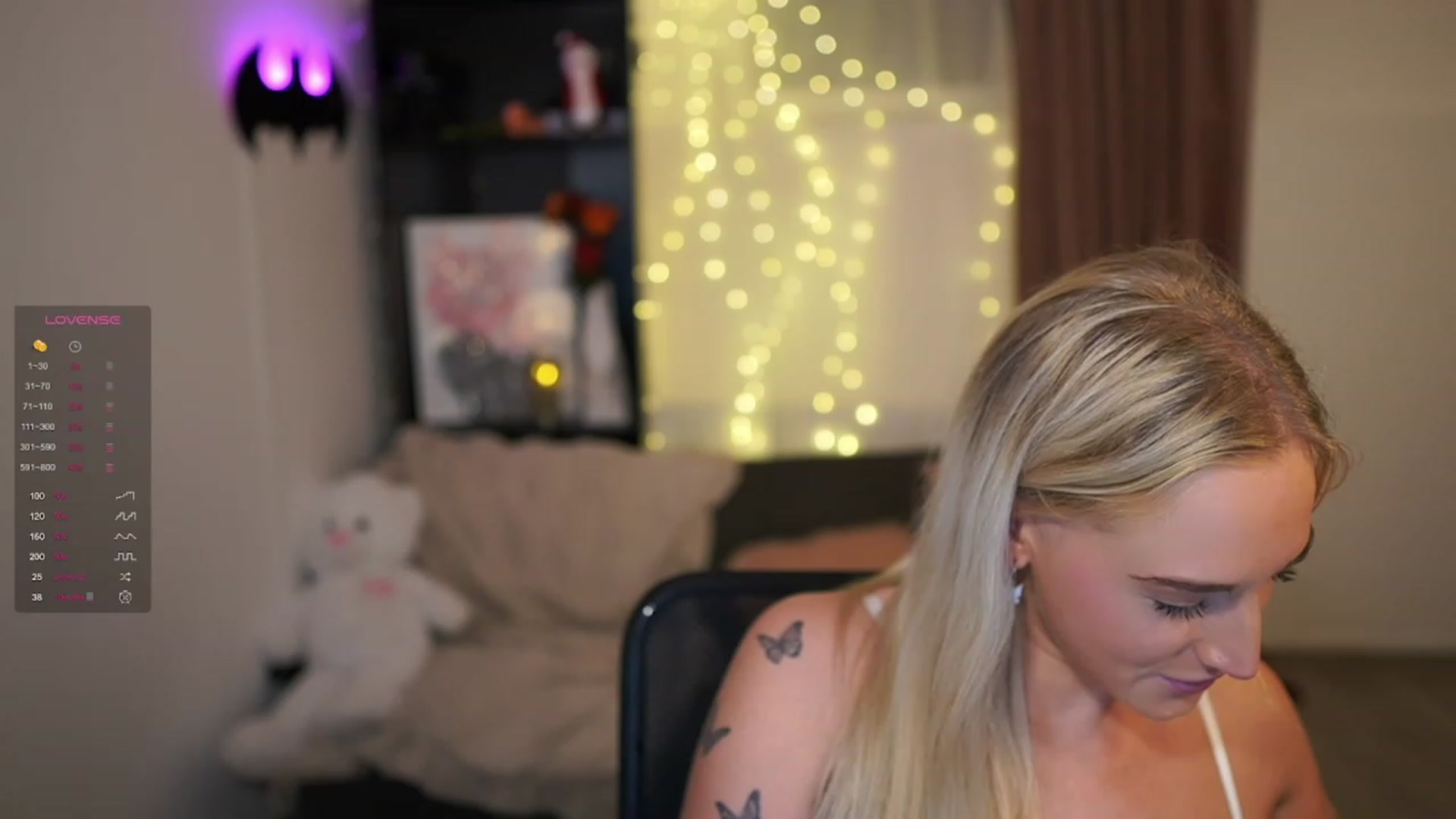 Gallery image thumbnail from NicoletteShea's myfreecams stream on, 12/15/2023, 15:50 image 7 of 20