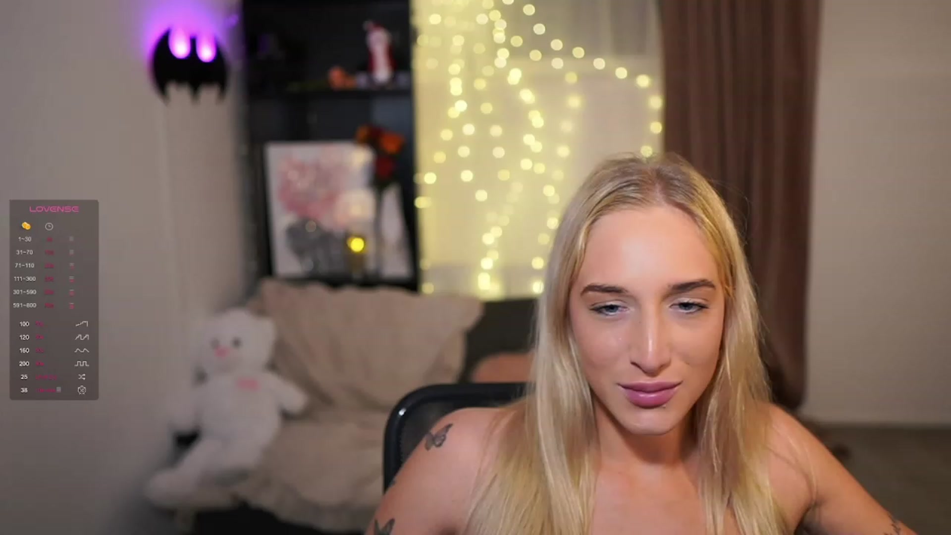 Gallery image thumbnail from NicoletteShea's myfreecams stream on, 12/15/2023, 15:50 image 19 of 20