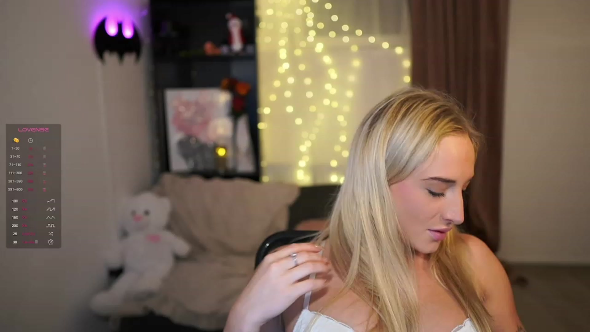 Gallery image thumbnail from NicoletteShea's myfreecams stream on, 12/15/2023, 15:50 image 10 of 20