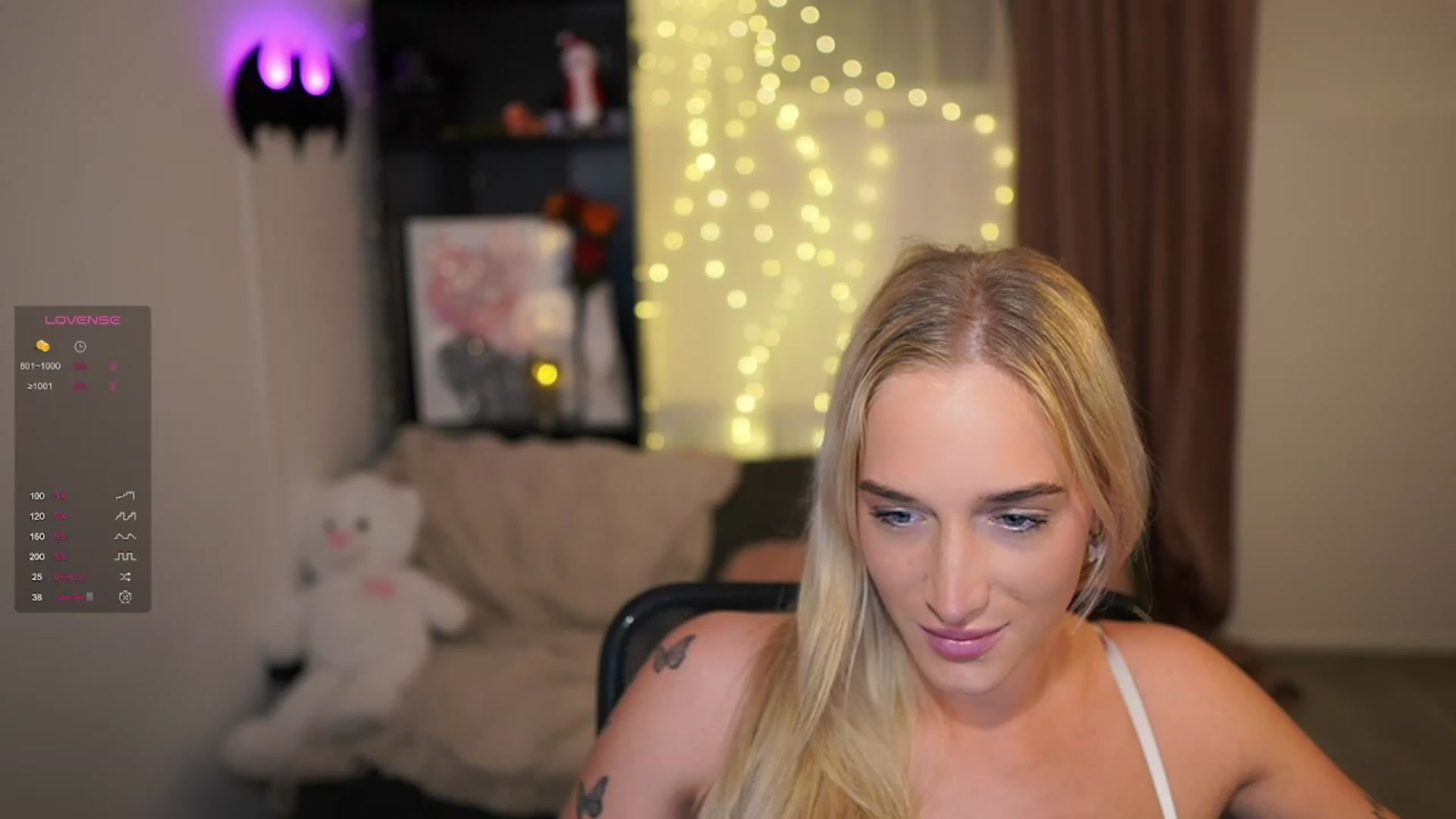 Gallery image thumbnail from NicoletteShea's myfreecams stream on, 12/15/2023, 15:50 image 16 of 20