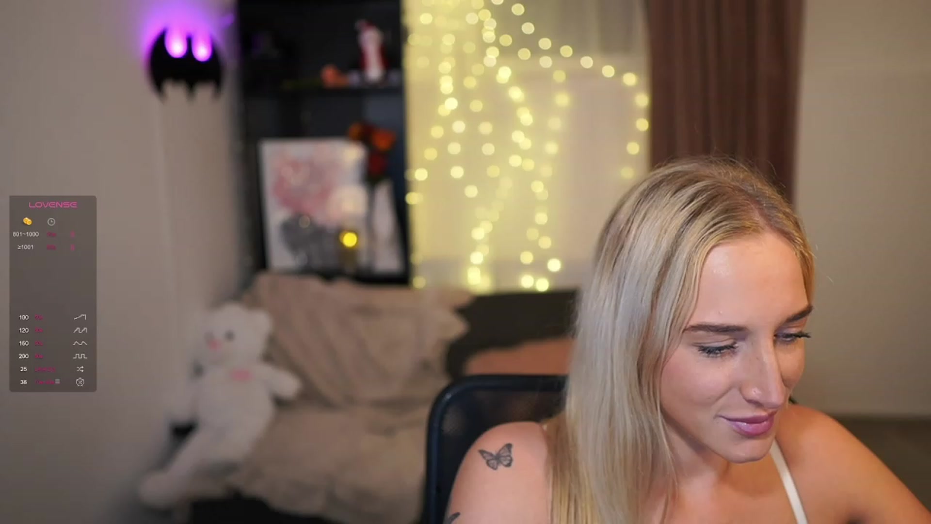 Gallery image thumbnail from NicoletteShea's myfreecams stream on, 12/15/2023, 17:44 image 1 of 20
