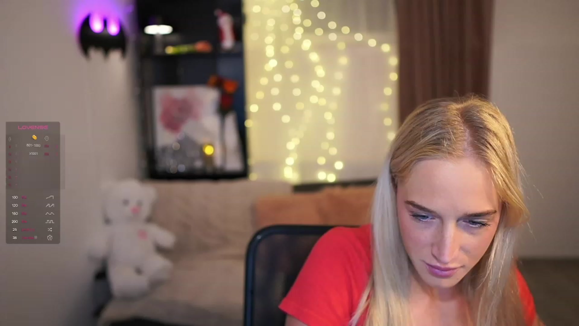 Gallery image thumbnail from NicoletteShea's myfreecams stream on, 12/18/2023, 15:06 image 3 of 20