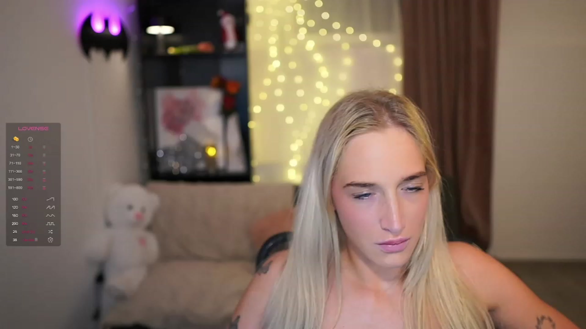 Gallery image thumbnail from NicoletteShea's myfreecams stream on, 12/18/2023, 16:49 image 16 of 20