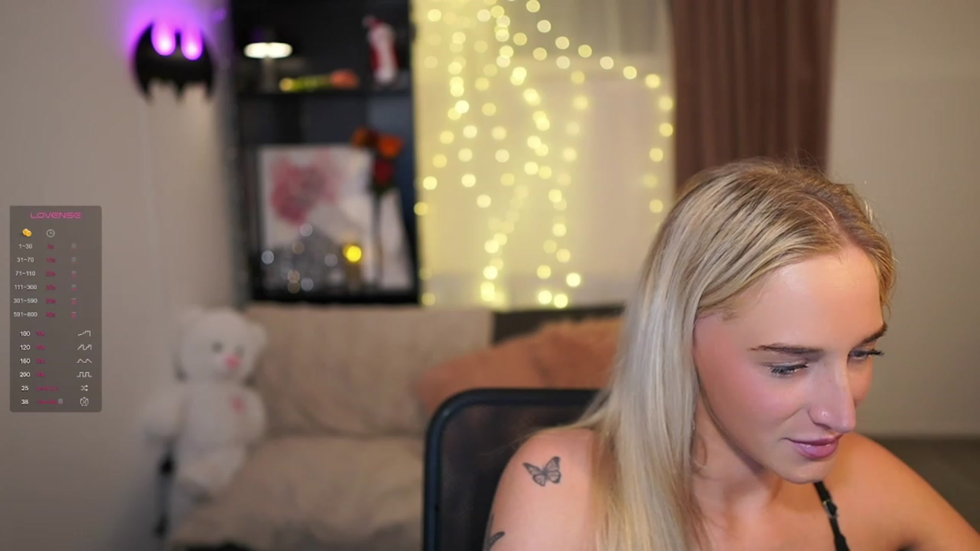 Gallery image thumbnail from NicoletteShea's myfreecams stream on, 12/18/2023, 16:49 image 13 of 20