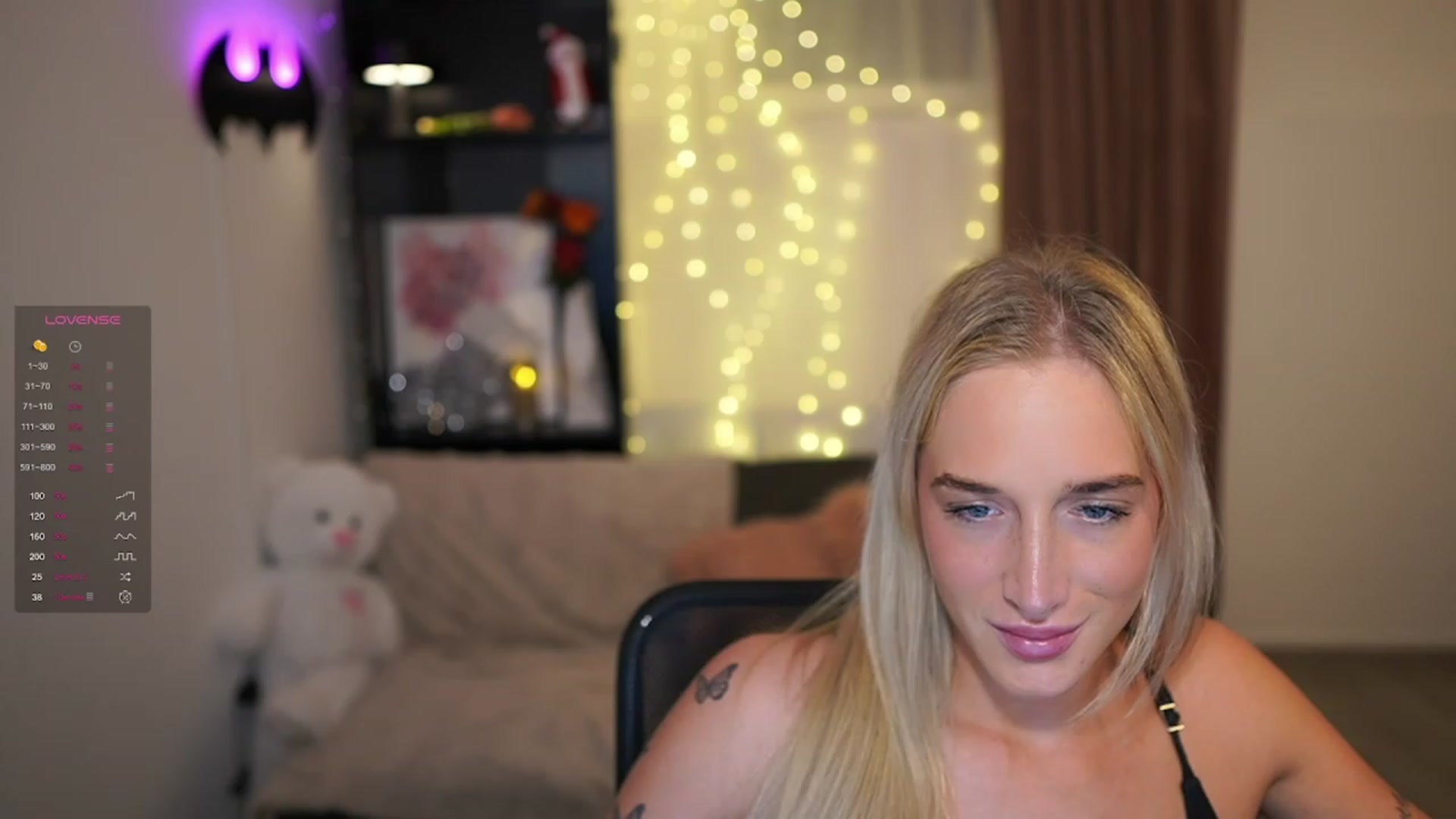 Gallery image thumbnail from NicoletteShea's myfreecams stream on, 12/18/2023, 17:25 image 17 of 20