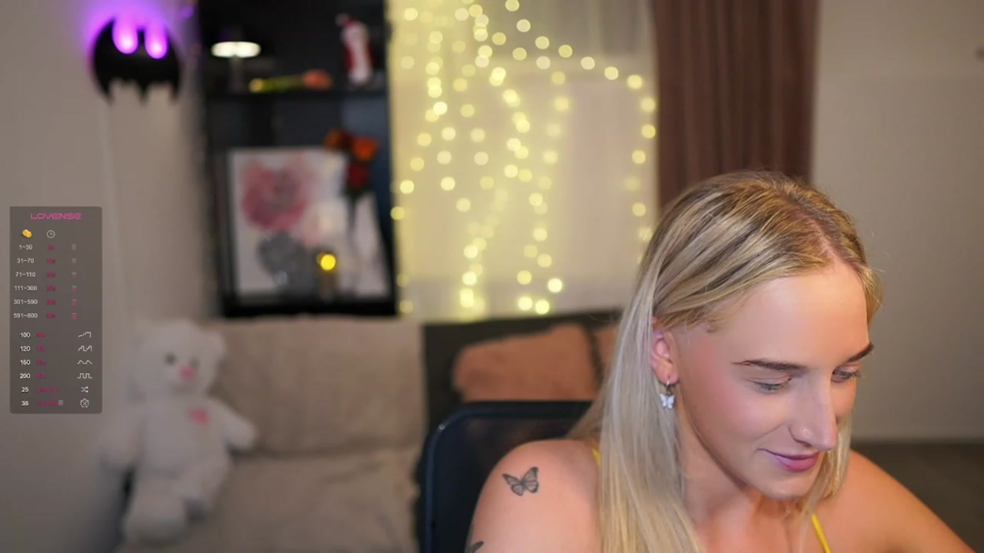 Gallery image thumbnail from NicoletteShea's myfreecams stream on, 12/19/2023, 22:40 image 9 of 20