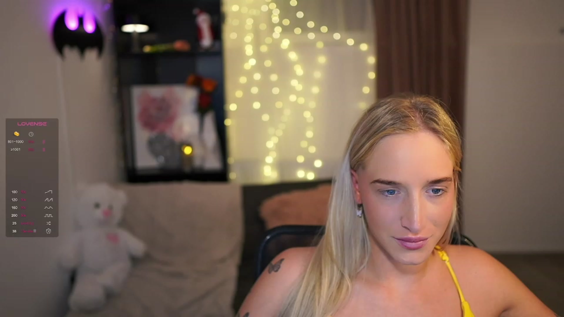 Gallery image thumbnail from NicoletteShea's myfreecams stream on, 12/19/2023, 22:40 image 4 of 20