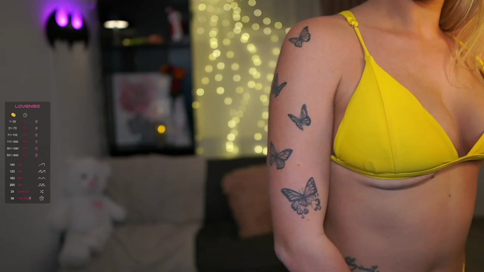 Gallery image thumbnail from NicoletteShea's myfreecams stream on, 12/19/2023, 22:40 image 16 of 20