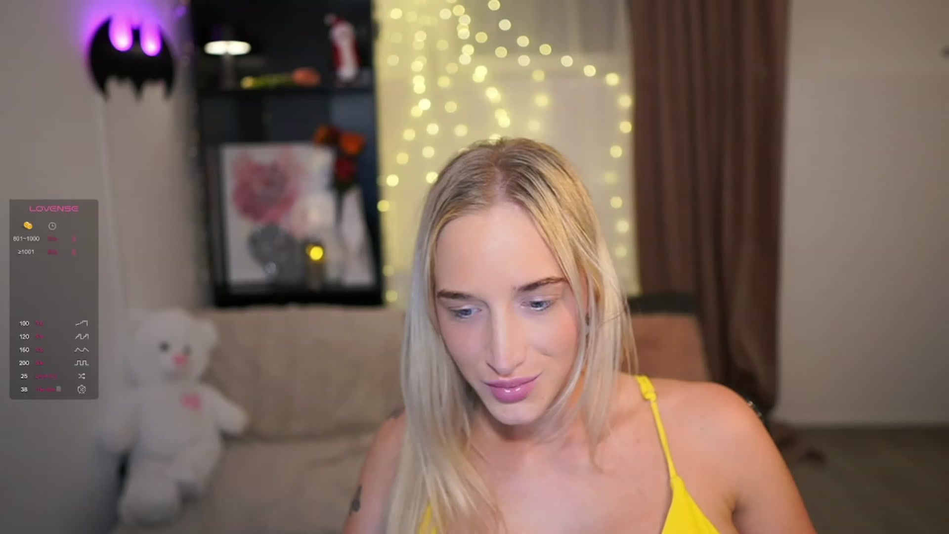Gallery image thumbnail from NicoletteShea's myfreecams stream on, 12/19/2023, 22:40 image 10 of 20