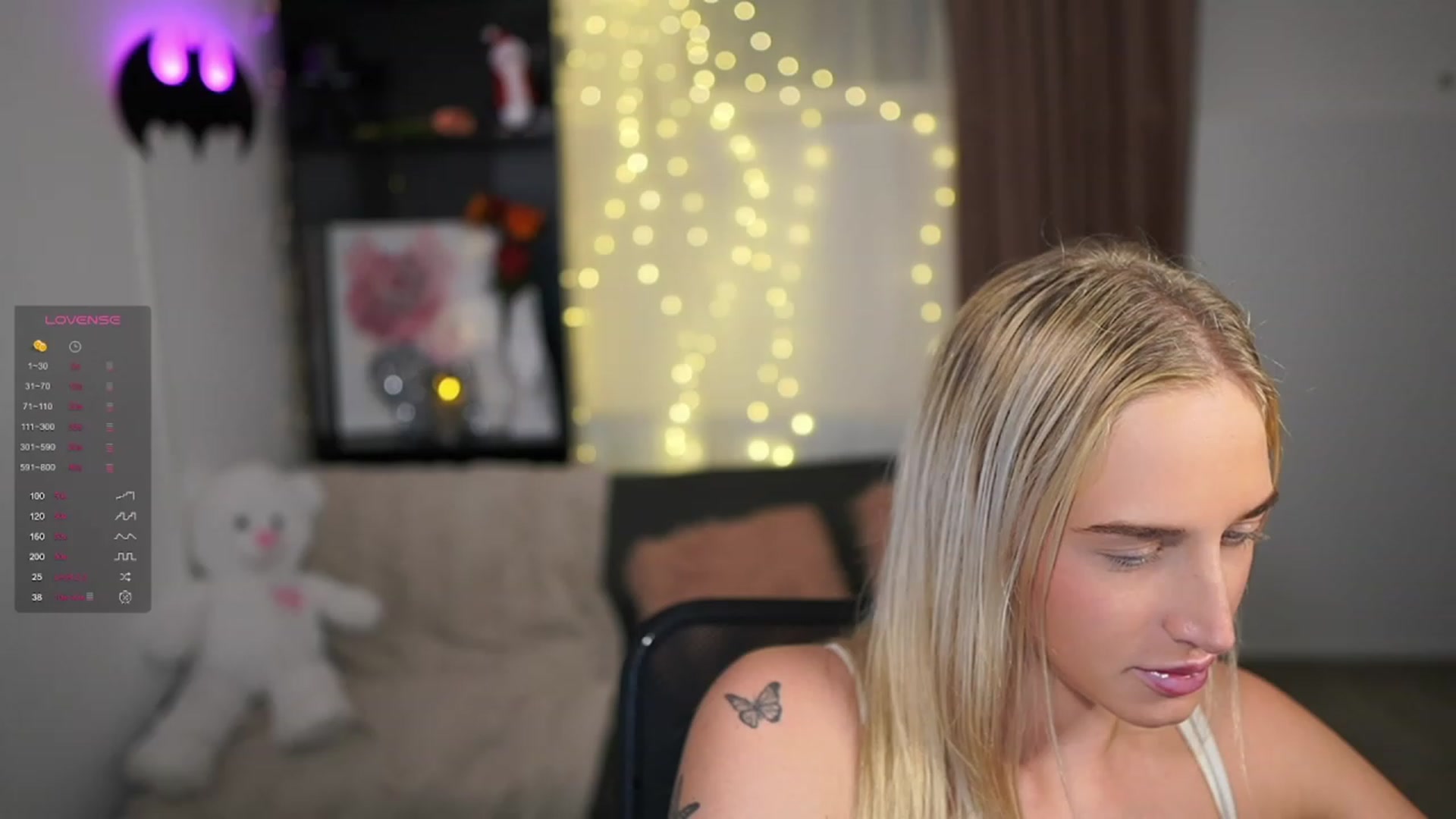 Gallery image thumbnail from NicoletteShea's myfreecams stream on, 12/20/2023, 19:58 image 1 of 20