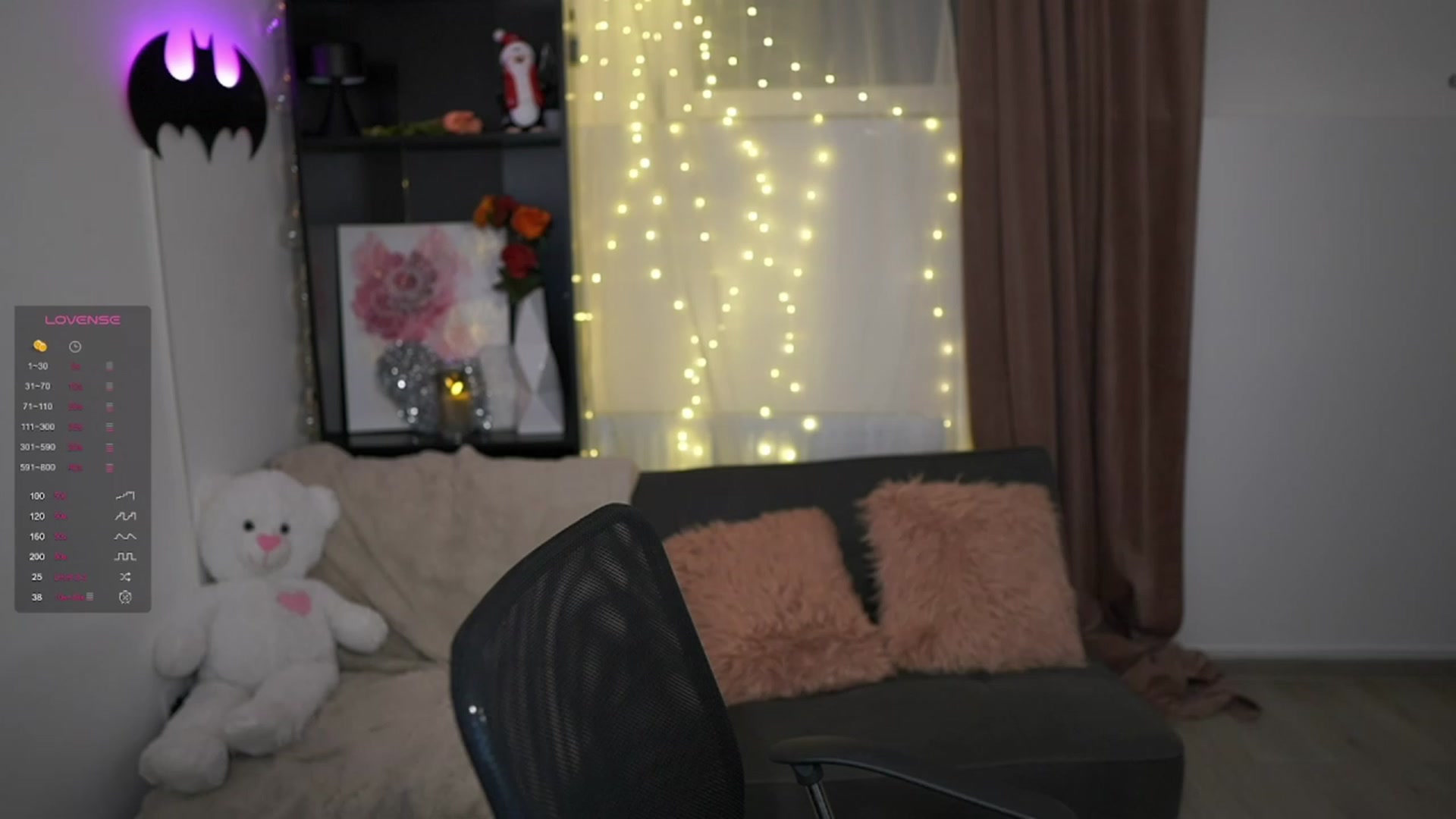Gallery image thumbnail from NicoletteShea's myfreecams stream on, 12/20/2023, 21:05 image 2 of 20