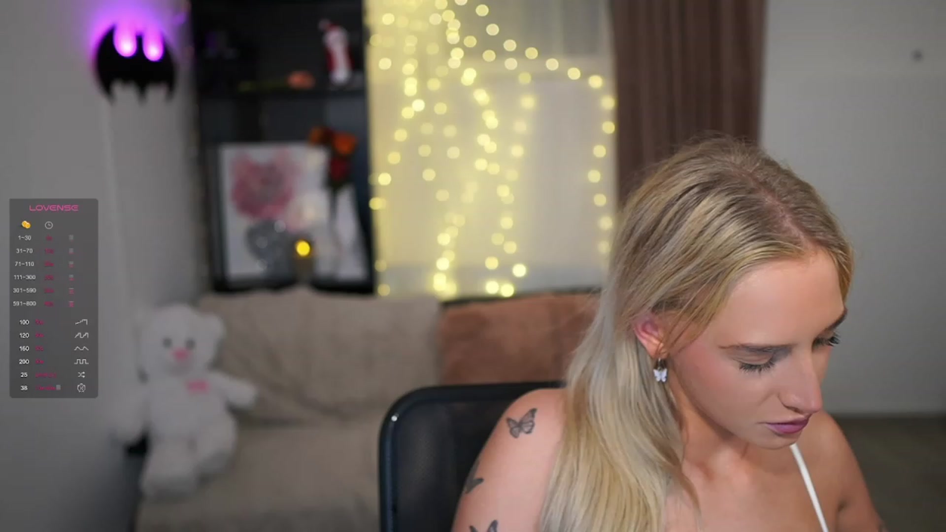 Gallery image thumbnail from NicoletteShea's myfreecams stream on, 12/23/2023, 10:26 image 5 of 20