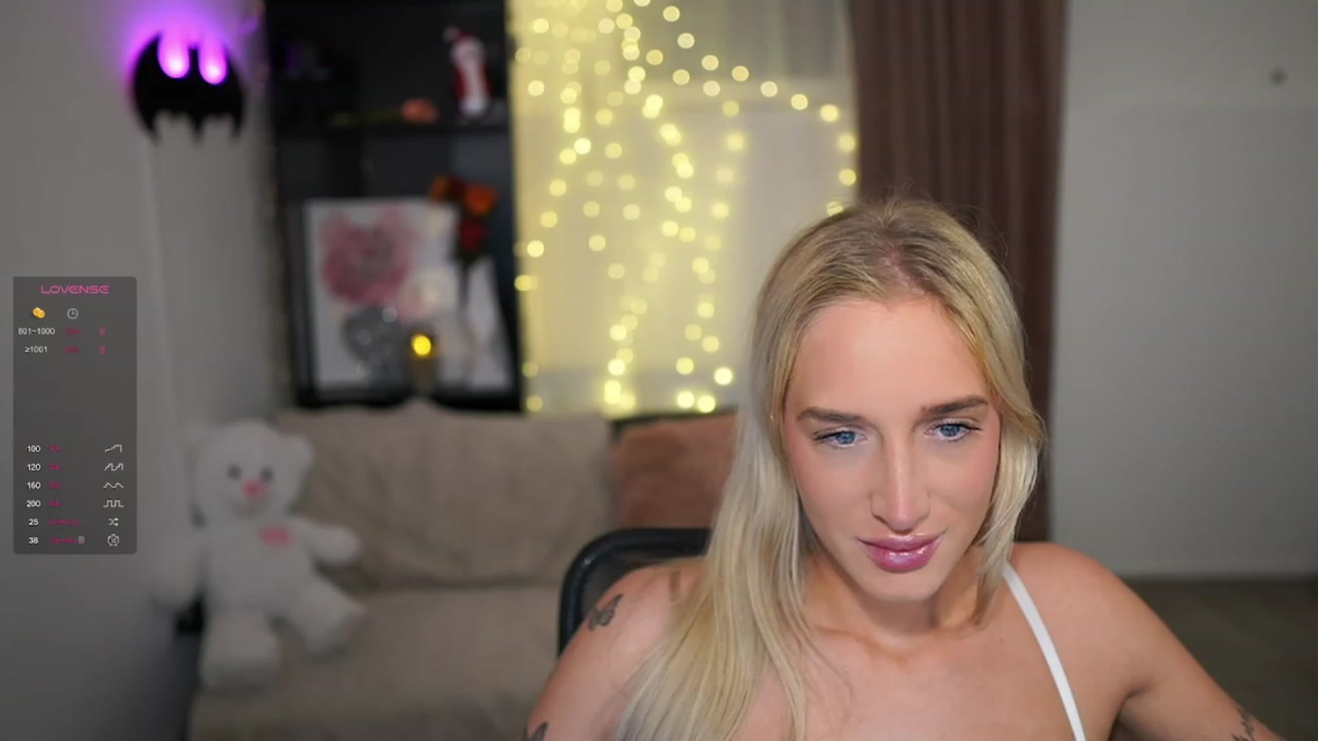 Gallery image thumbnail from NicoletteShea's myfreecams stream on, 12/23/2023, 10:26 image 1 of 20