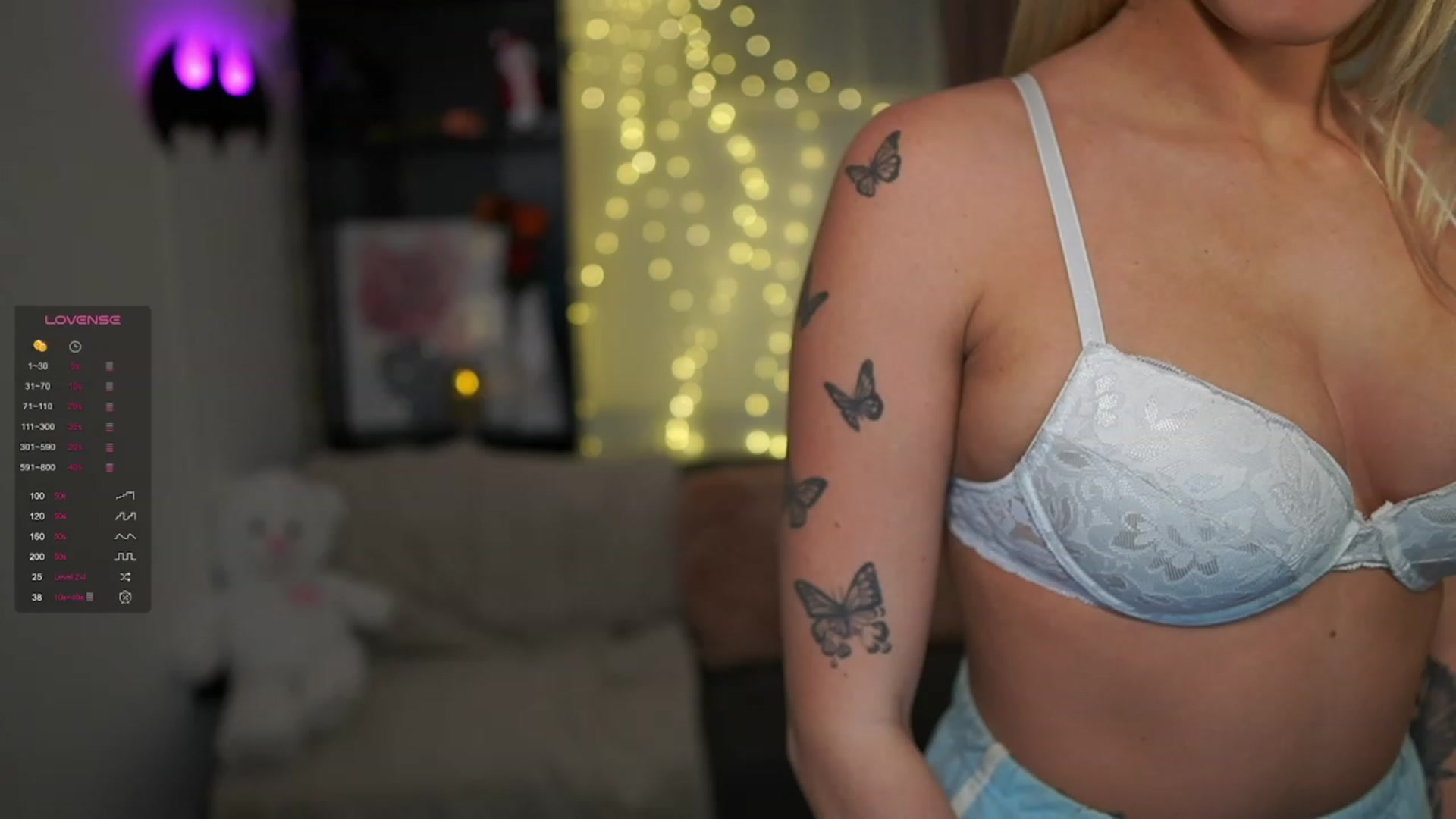 Gallery image thumbnail from NicoletteShea's myfreecams stream on, 12/23/2023, 10:26 image 2 of 20