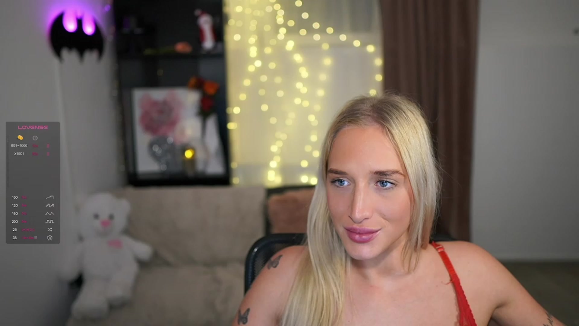 Gallery image thumbnail from NicoletteShea's myfreecams stream on, 12/27/2023, 22:12 image 4 of 20