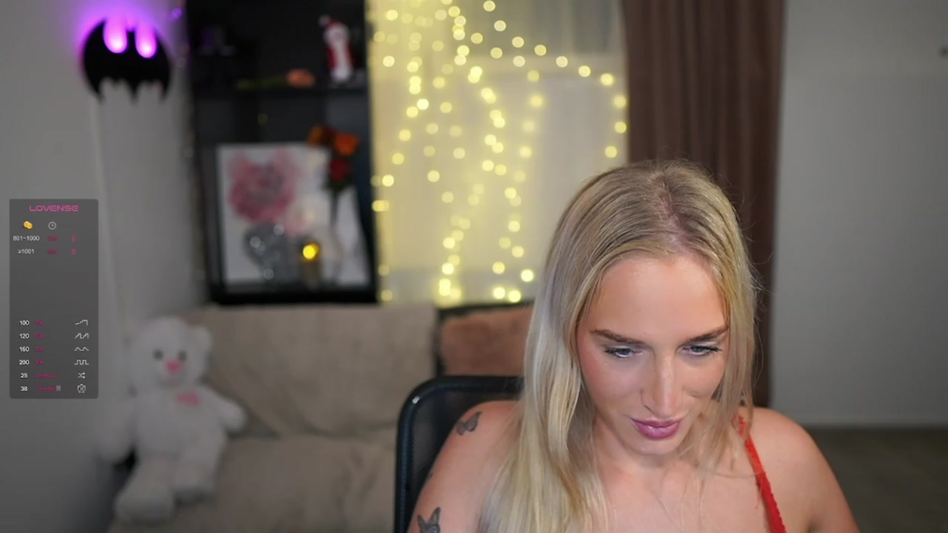 Gallery image thumbnail from NicoletteShea's myfreecams stream on, 12/27/2023, 22:12 image 16 of 20