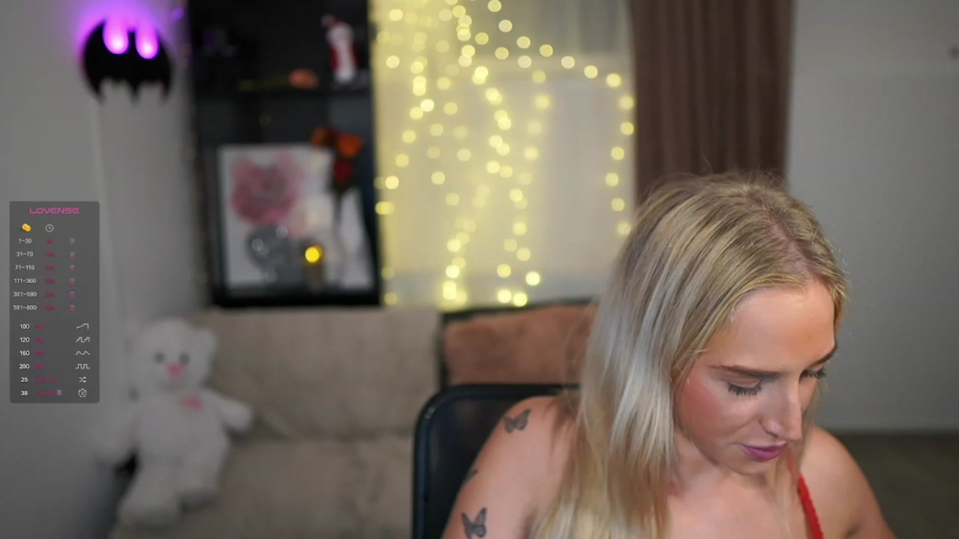 Gallery image thumbnail from NicoletteShea's myfreecams stream on, 12/27/2023, 22:12 image 5 of 20