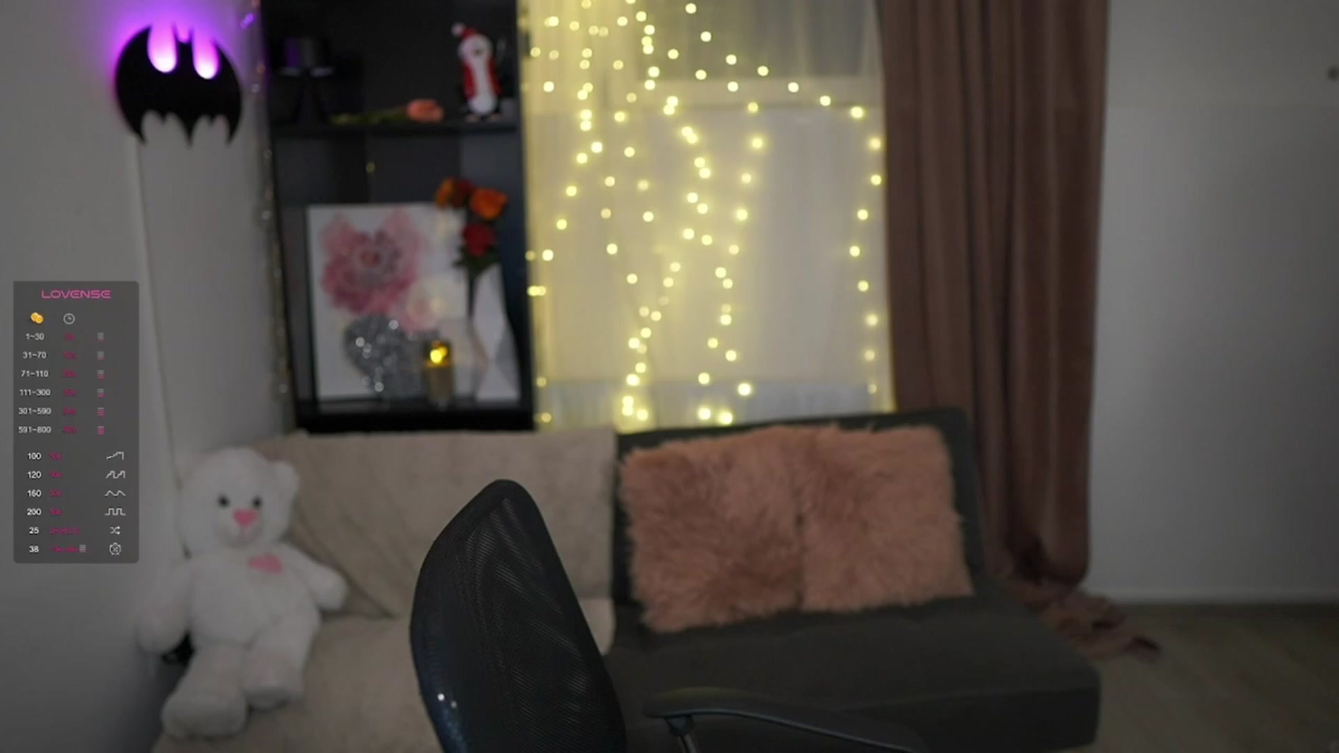 Gallery image thumbnail from NicoletteShea's myfreecams stream on, 12/27/2023, 22:12 image 13 of 20