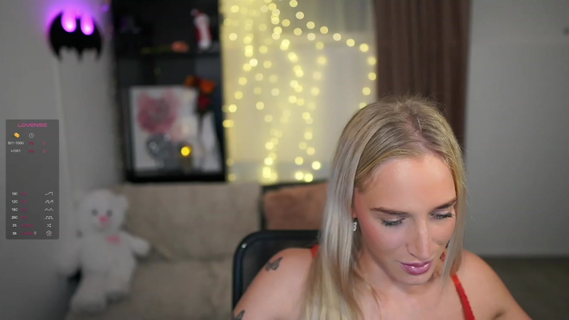 Gallery image thumbnail from NicoletteShea's myfreecams stream on, 12/27/2023, 22:12 image 2 of 20