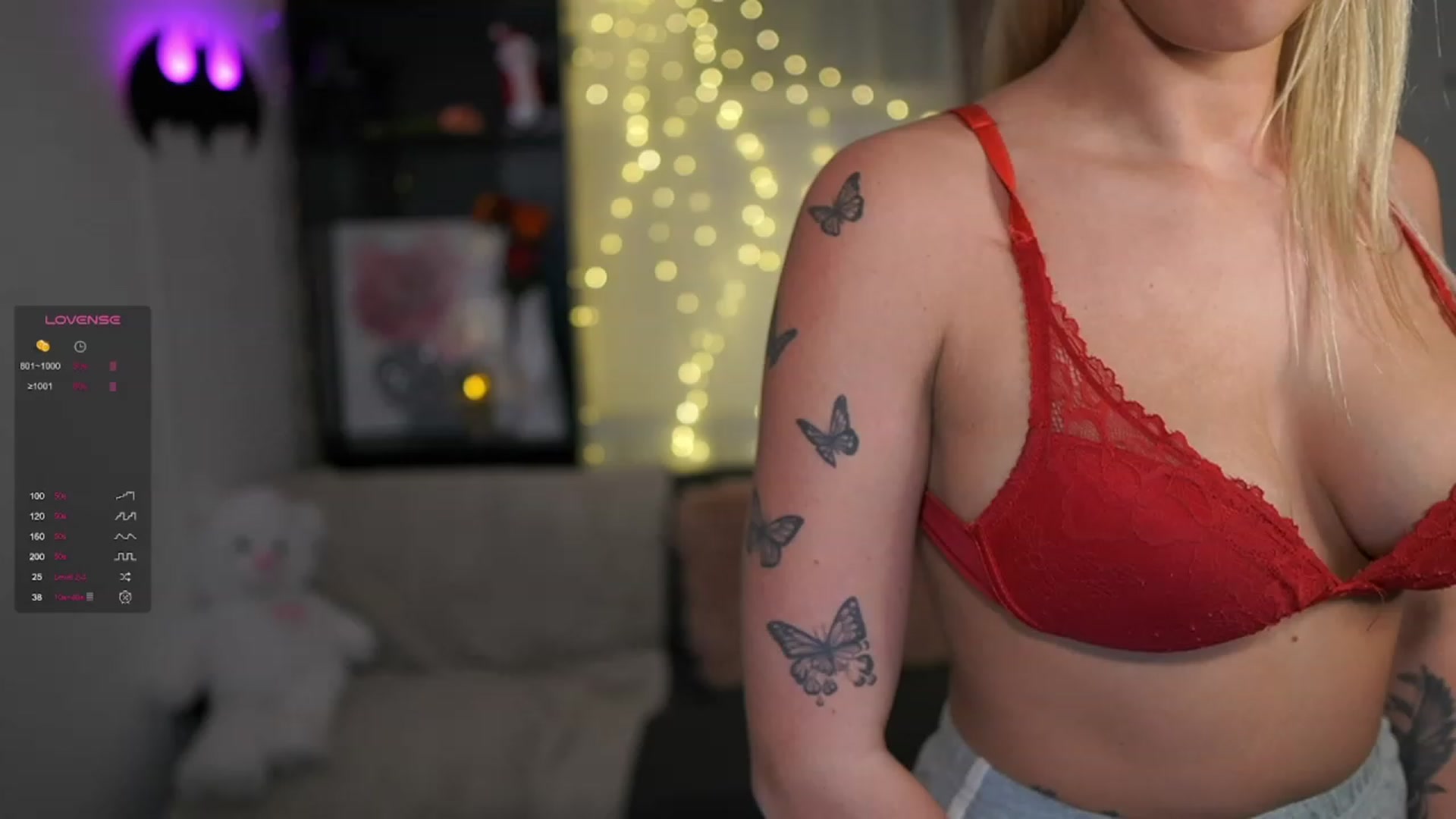 Gallery image thumbnail from NicoletteShea's myfreecams stream on, 12/27/2023, 22:52 image 4 of 20