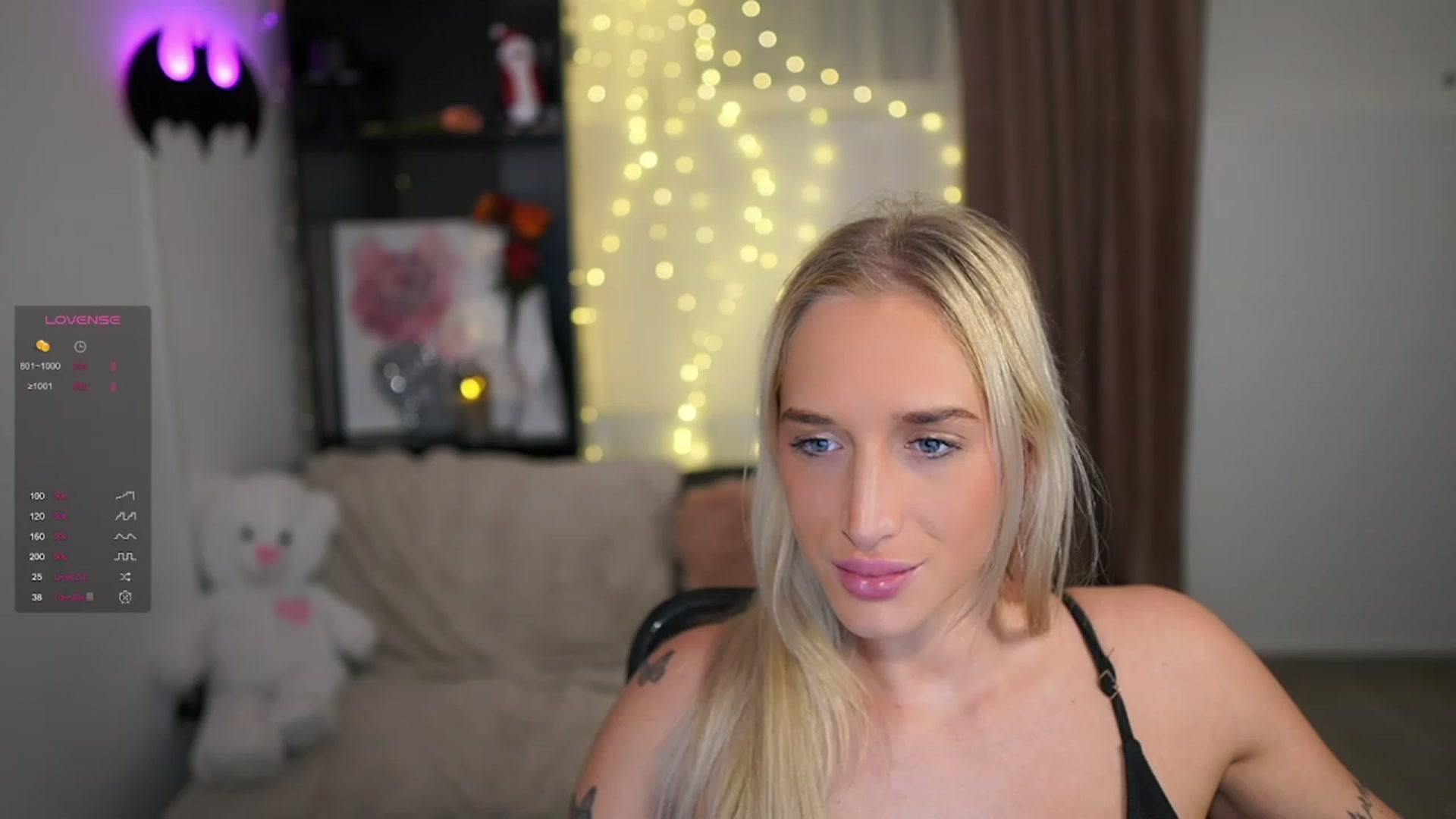 Gallery image thumbnail from NicoletteShea's myfreecams stream on, 12/28/2023, 10:47 image 12 of 20