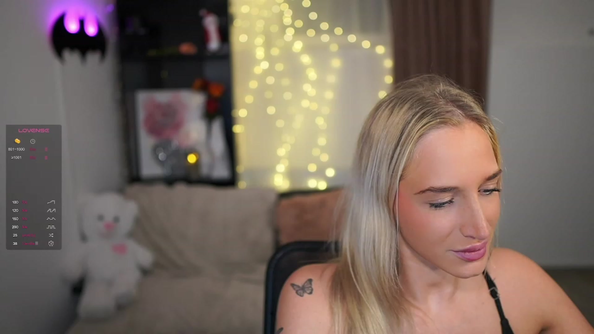 Gallery image thumbnail from NicoletteShea's myfreecams stream on, 12/28/2023, 10:47 image 8 of 20