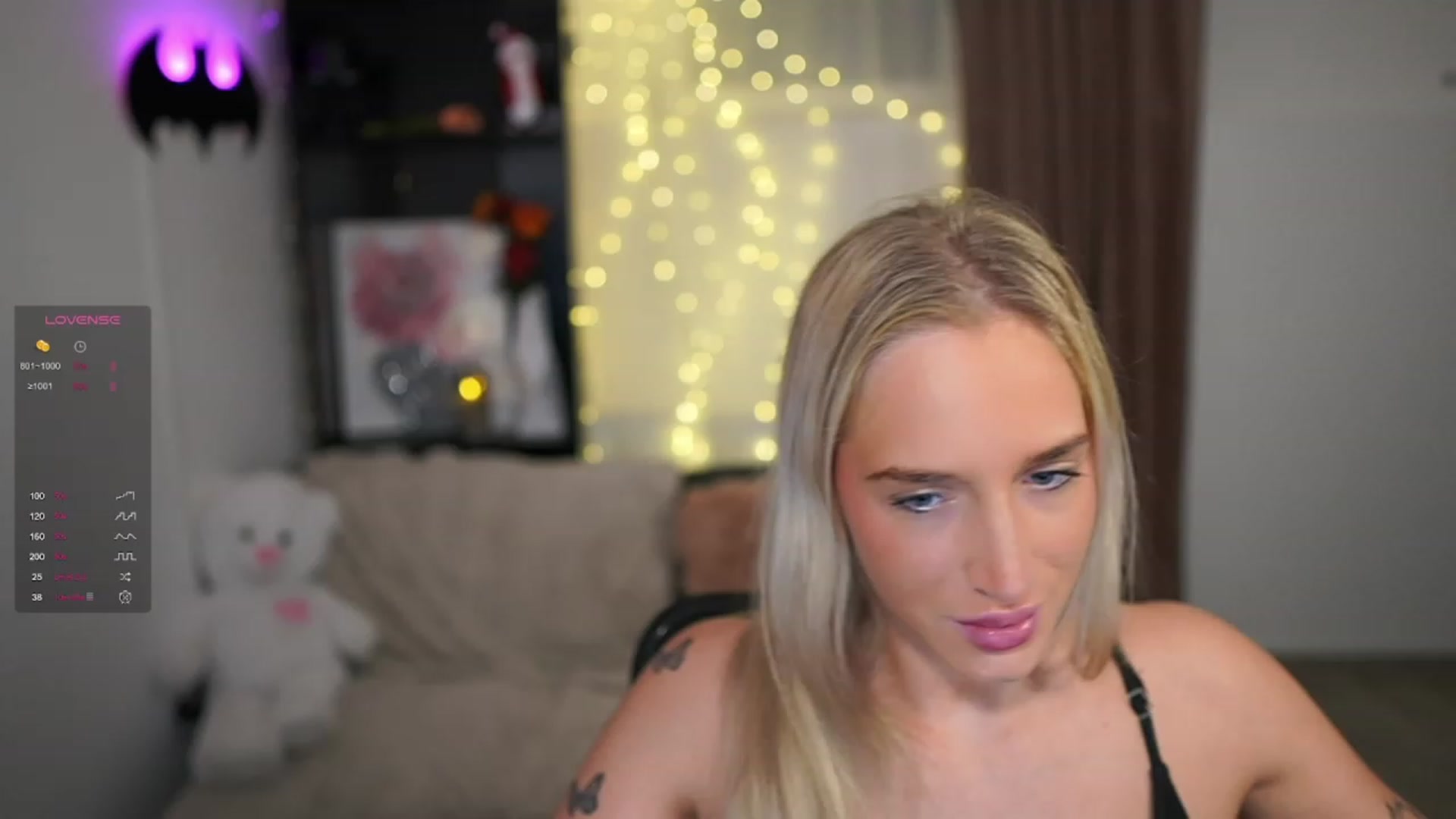 Gallery image thumbnail from NicoletteShea's myfreecams stream on, 12/28/2023, 10:47 image 10 of 20