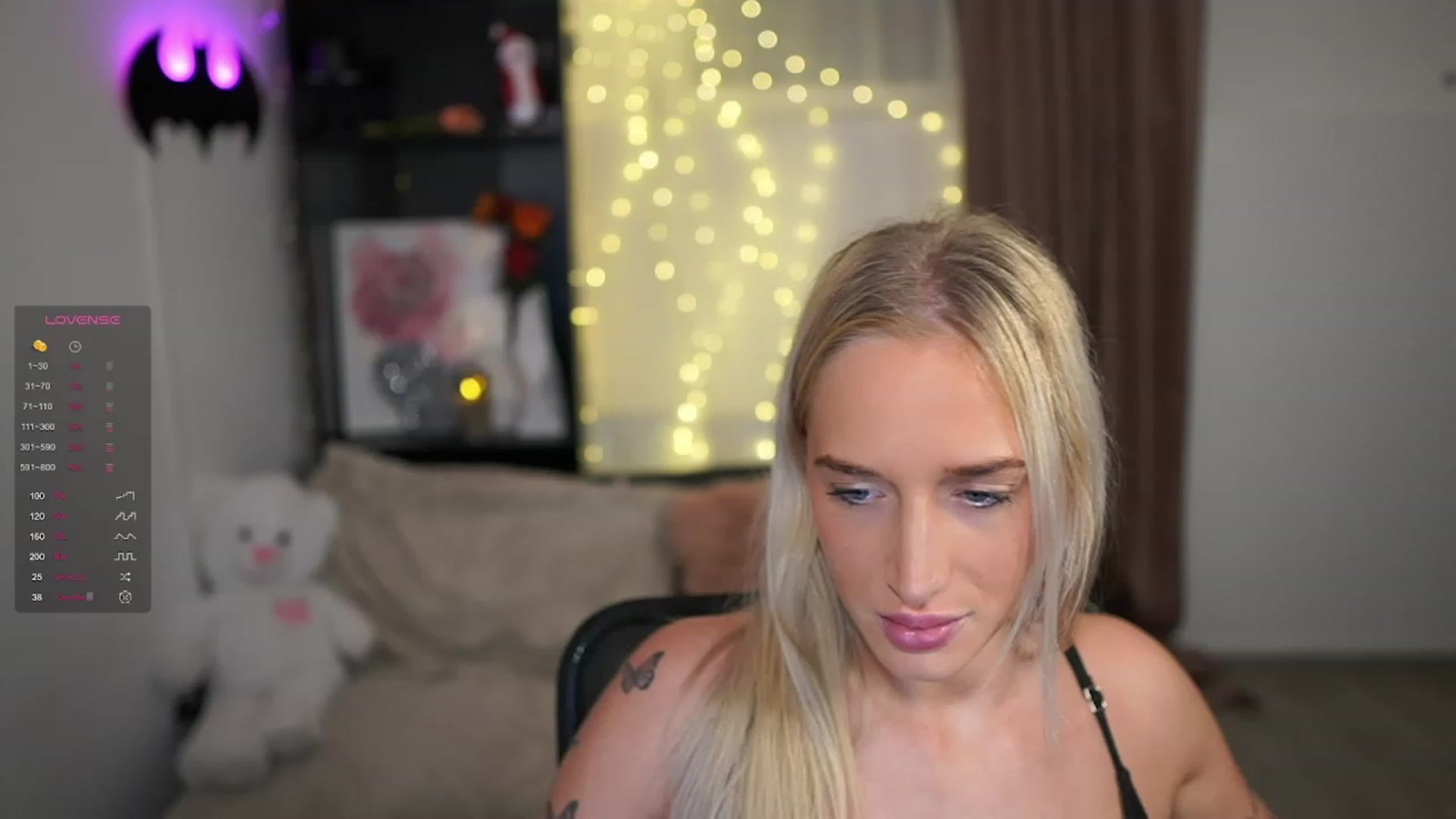 Gallery image thumbnail from NicoletteShea's myfreecams stream on, 12/28/2023, 12:17 image 12 of 20