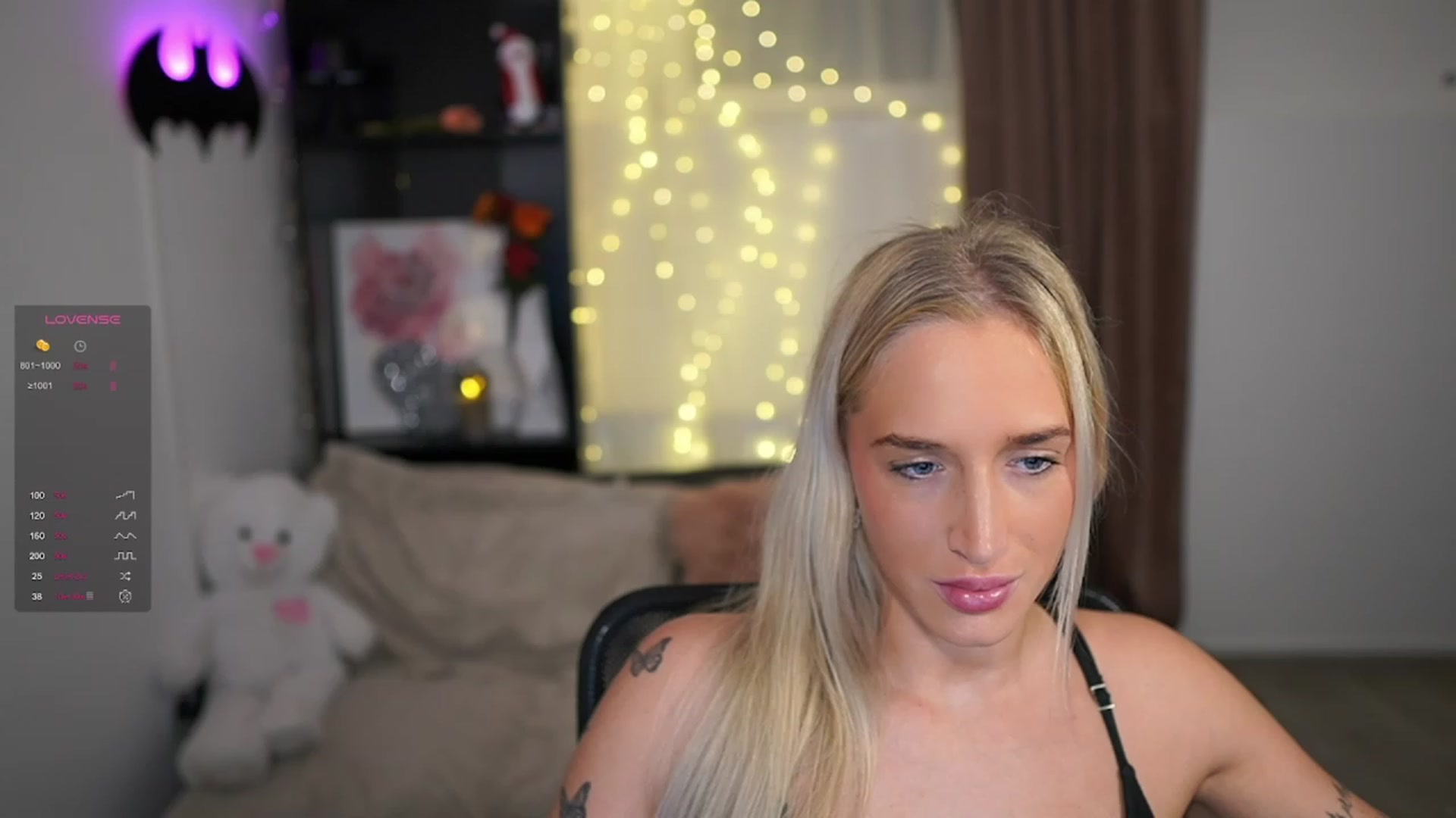 Gallery image thumbnail from NicoletteShea's myfreecams stream on, 12/28/2023, 12:17 image 20 of 20