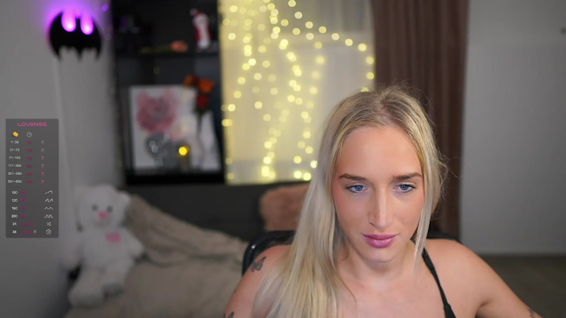 Gallery image thumbnail from NicoletteShea's myfreecams stream on, 12/28/2023, 13:14 image 20 of 20