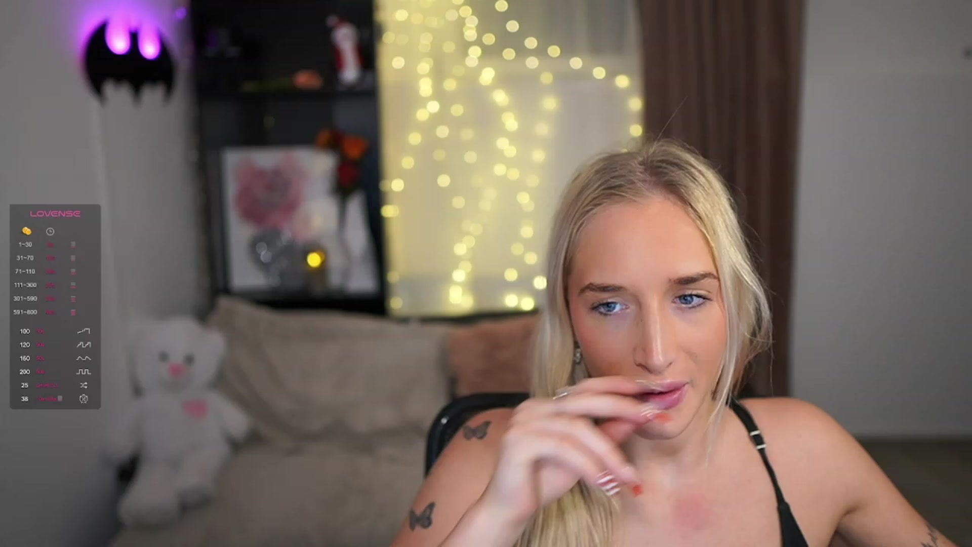 Gallery image thumbnail from NicoletteShea's myfreecams stream on, 12/28/2023, 13:14 image 1 of 20