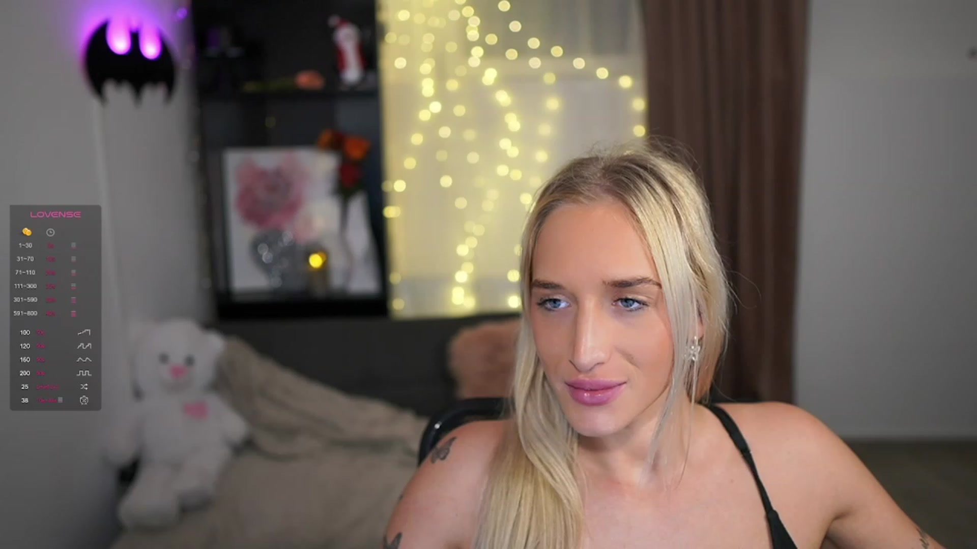 Gallery image thumbnail from NicoletteShea's myfreecams stream on, 12/28/2023, 13:14 image 19 of 20