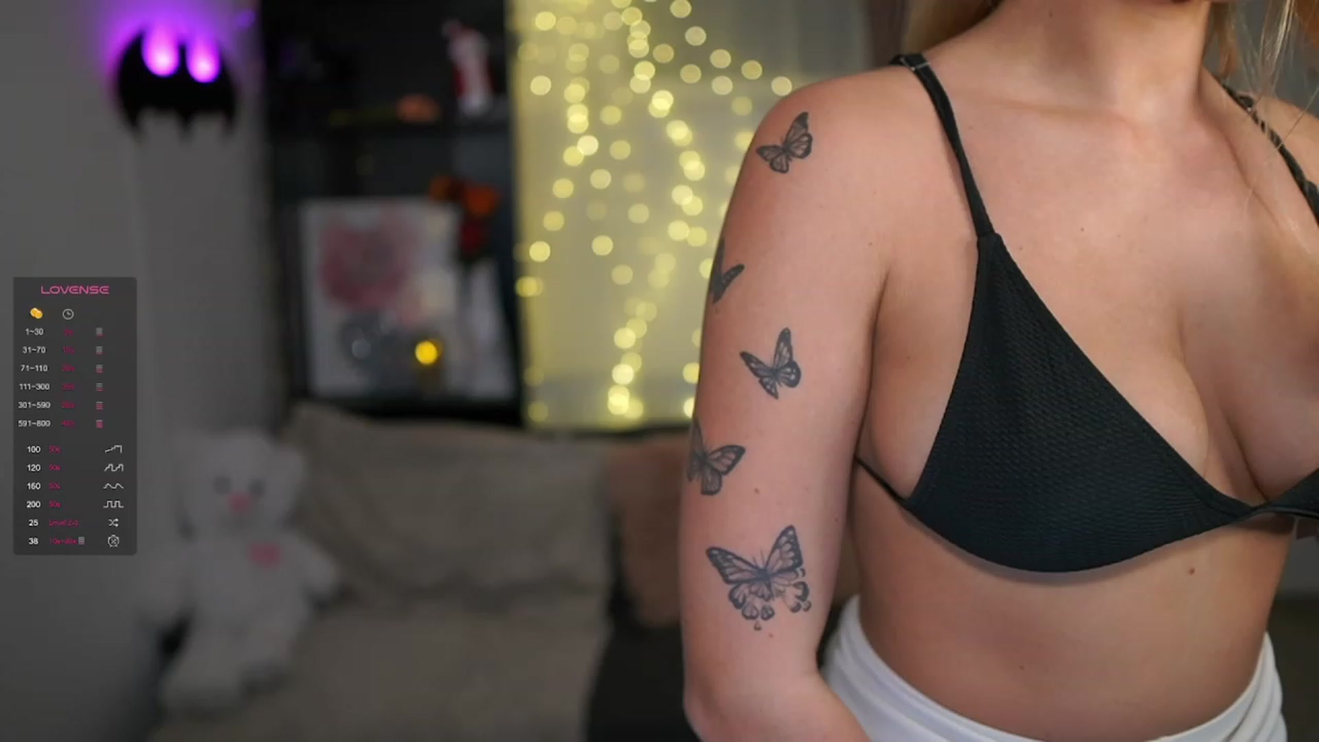 Gallery image thumbnail from NicoletteShea's myfreecams stream on, 12/28/2023, 13:14 image 10 of 20