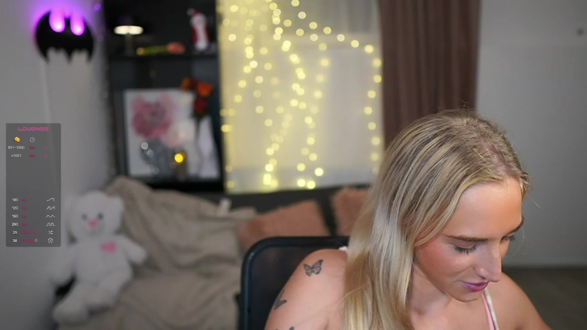 Gallery image thumbnail from NicoletteShea's myfreecams stream on, 12/29/2023, 24:04 image 2 of 20