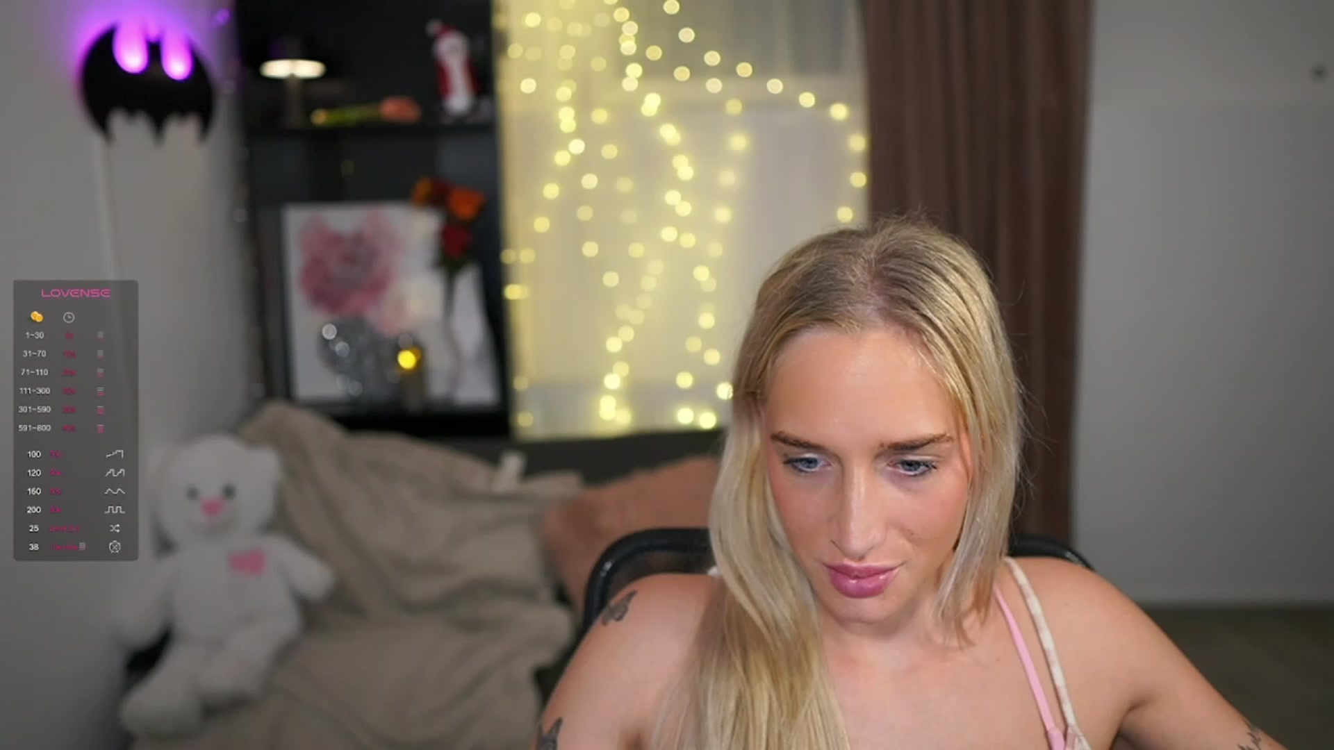 Gallery image thumbnail from NicoletteShea's myfreecams stream on, 12/29/2023, 24:04 image 20 of 20