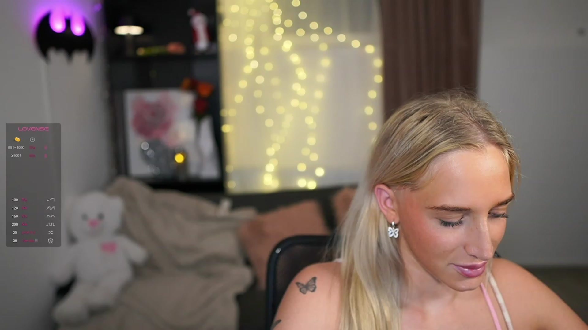 Gallery image thumbnail from NicoletteShea's myfreecams stream on, 12/29/2023, 24:04 image 15 of 20
