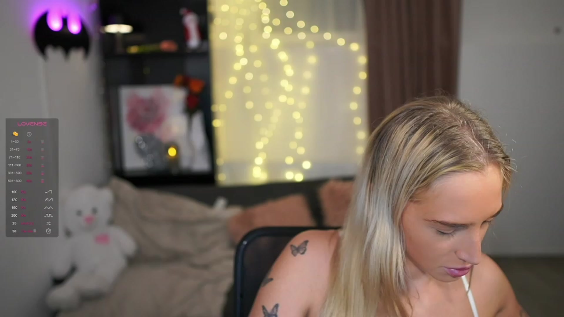 Gallery image thumbnail from NicoletteShea's myfreecams stream on, 12/29/2023, 10:04 image 1 of 20