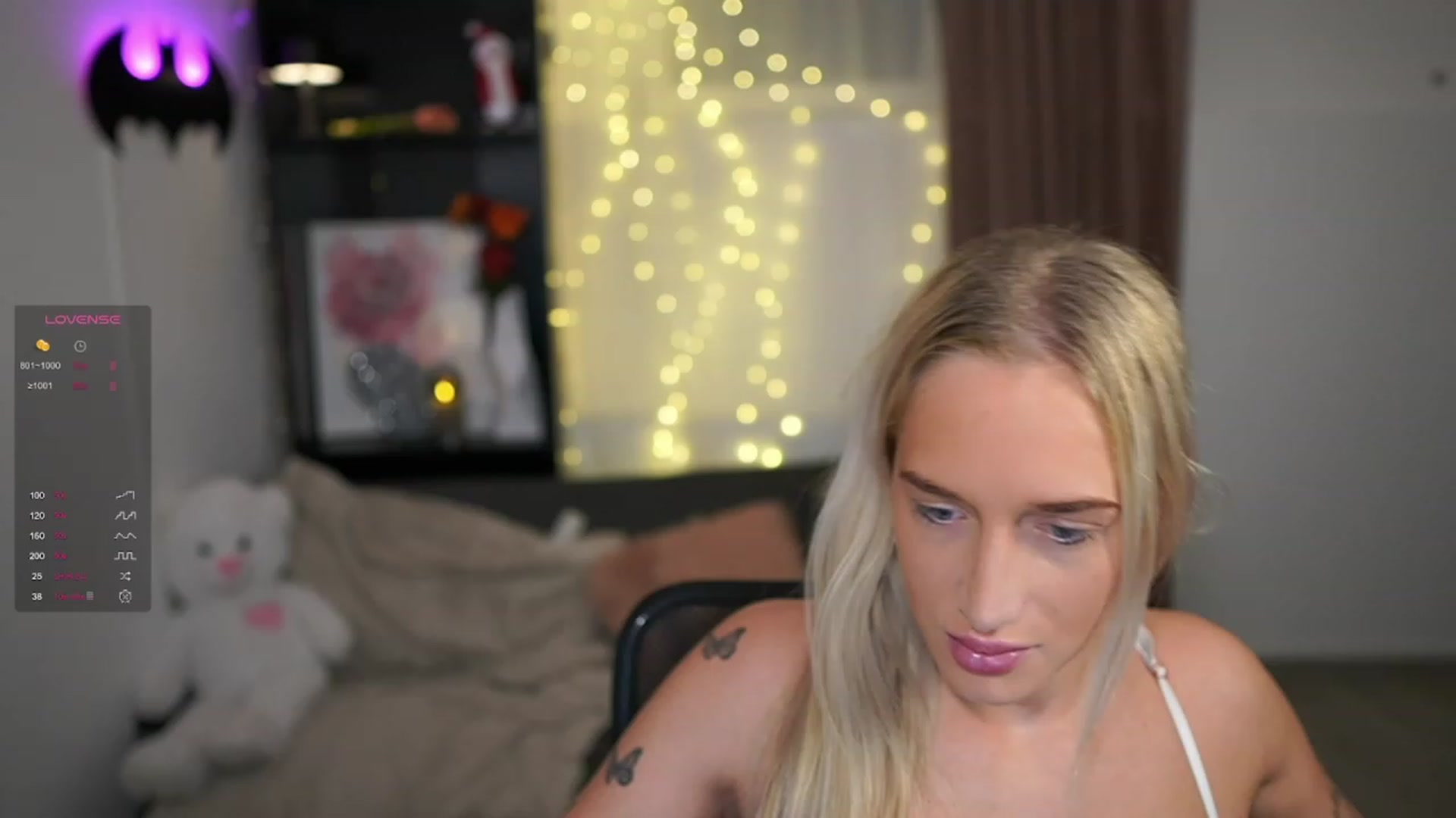 Gallery image thumbnail from NicoletteShea's myfreecams stream on, 12/29/2023, 10:04 image 6 of 20