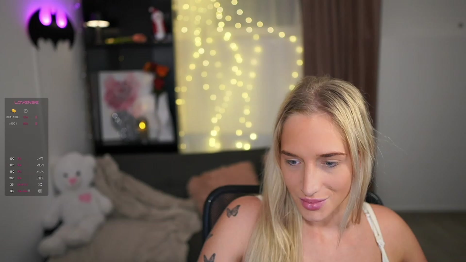 Gallery image thumbnail from NicoletteShea's myfreecams stream on, 12/29/2023, 10:59 image 4 of 20