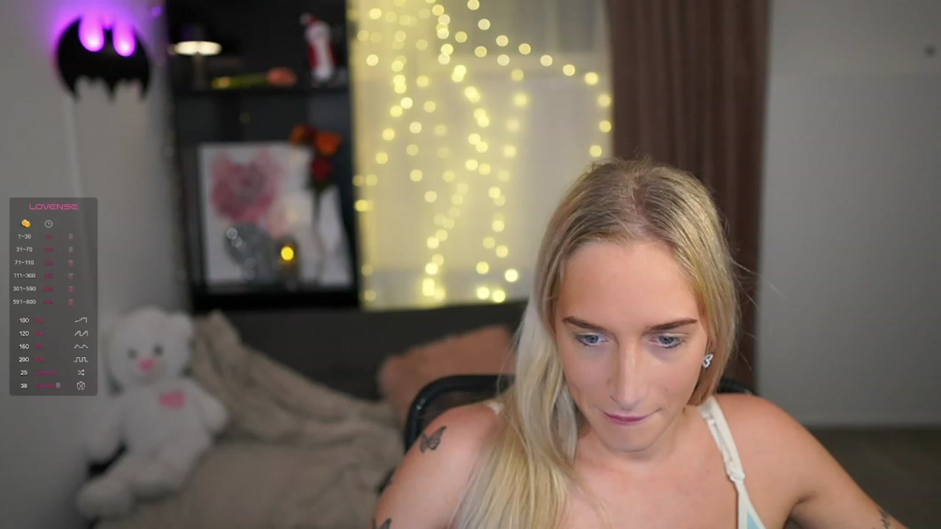 Gallery image thumbnail from NicoletteShea's myfreecams stream on, 12/29/2023, 10:59 image 3 of 20