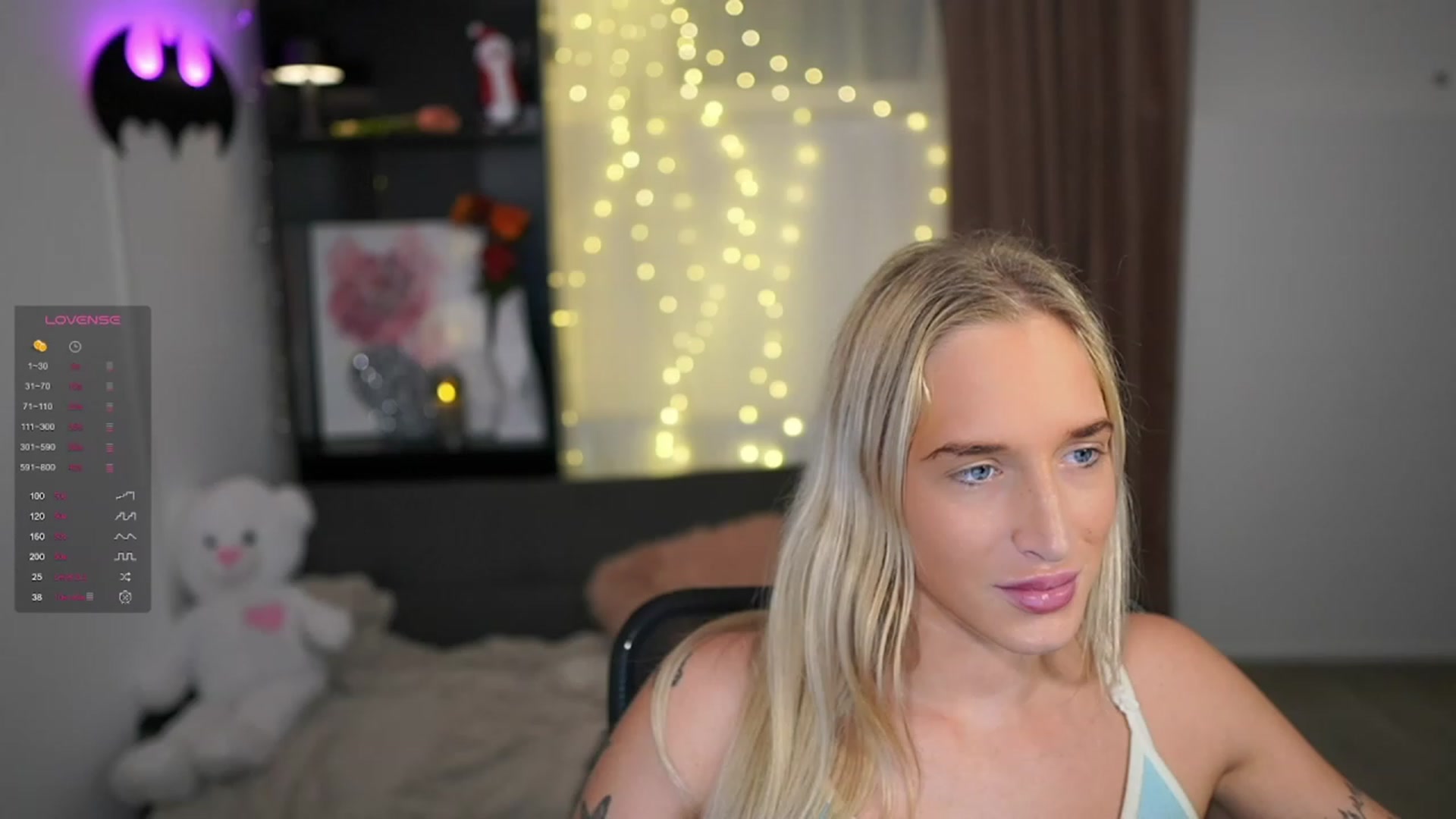 Gallery image thumbnail from NicoletteShea's myfreecams stream on, 12/29/2023, 13:35 image 9 of 20
