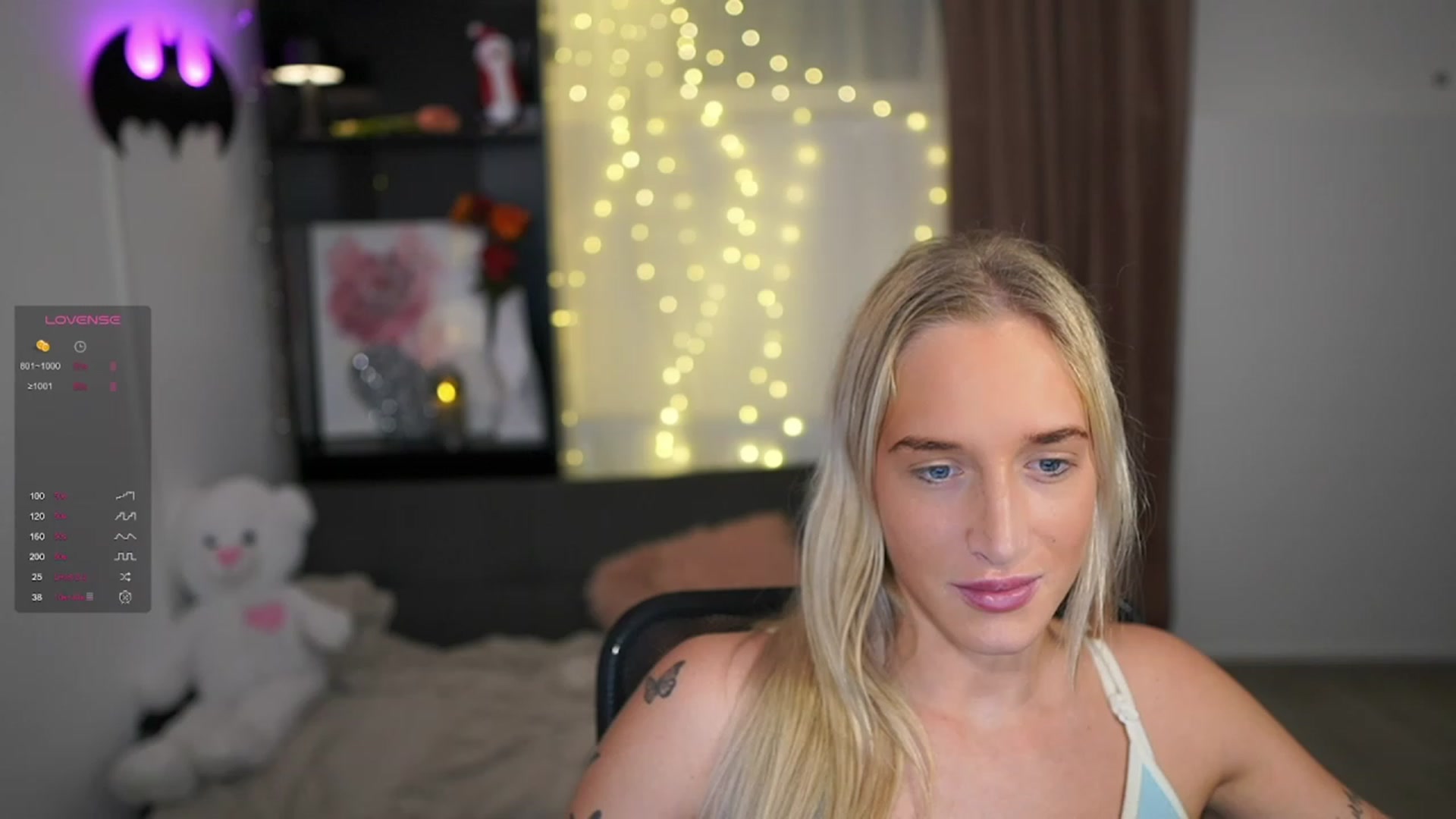 Gallery image thumbnail from NicoletteShea's myfreecams stream on, 12/29/2023, 13:35 image 8 of 20