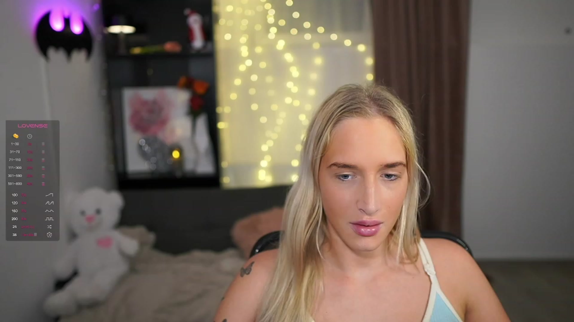 Gallery image thumbnail from NicoletteShea's myfreecams stream on, 12/29/2023, 13:35 image 2 of 20