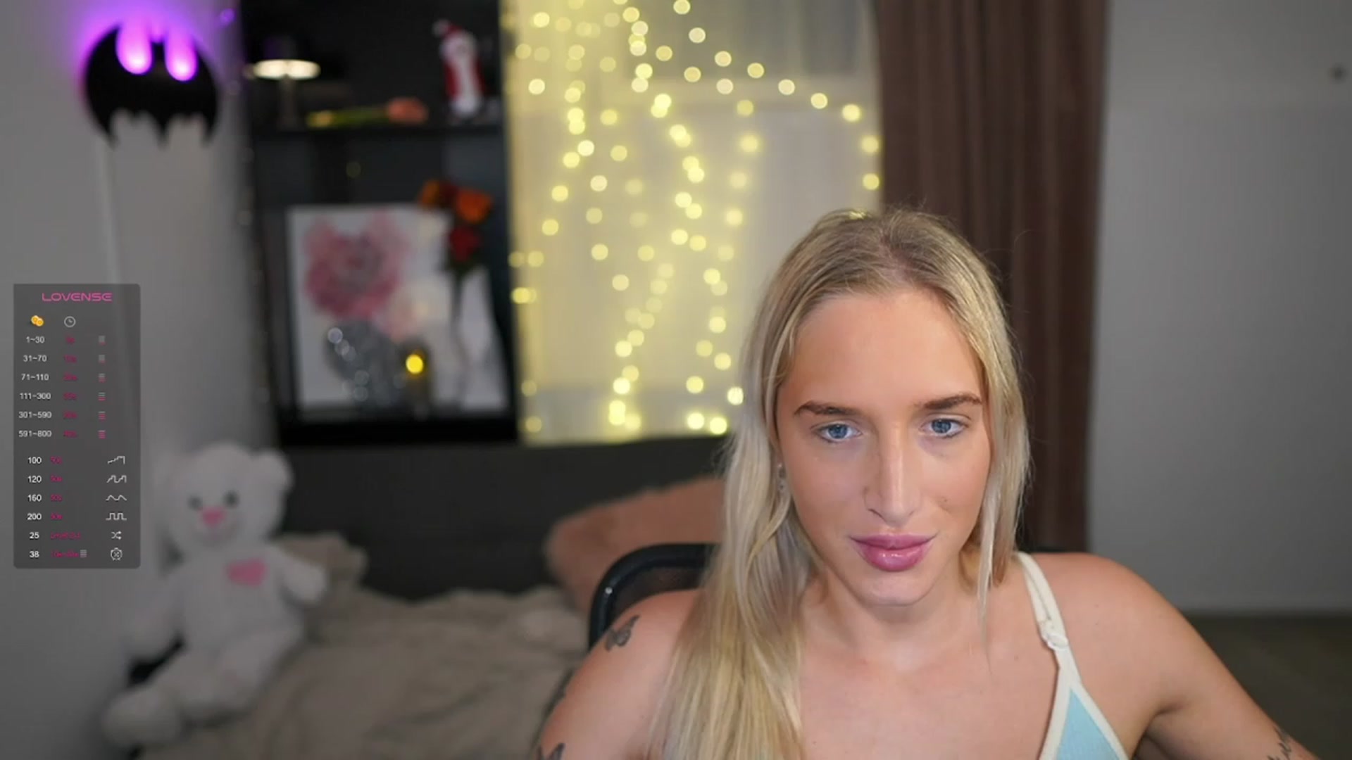 Gallery image thumbnail from NicoletteShea's myfreecams stream on, 12/29/2023, 13:35 image 4 of 20