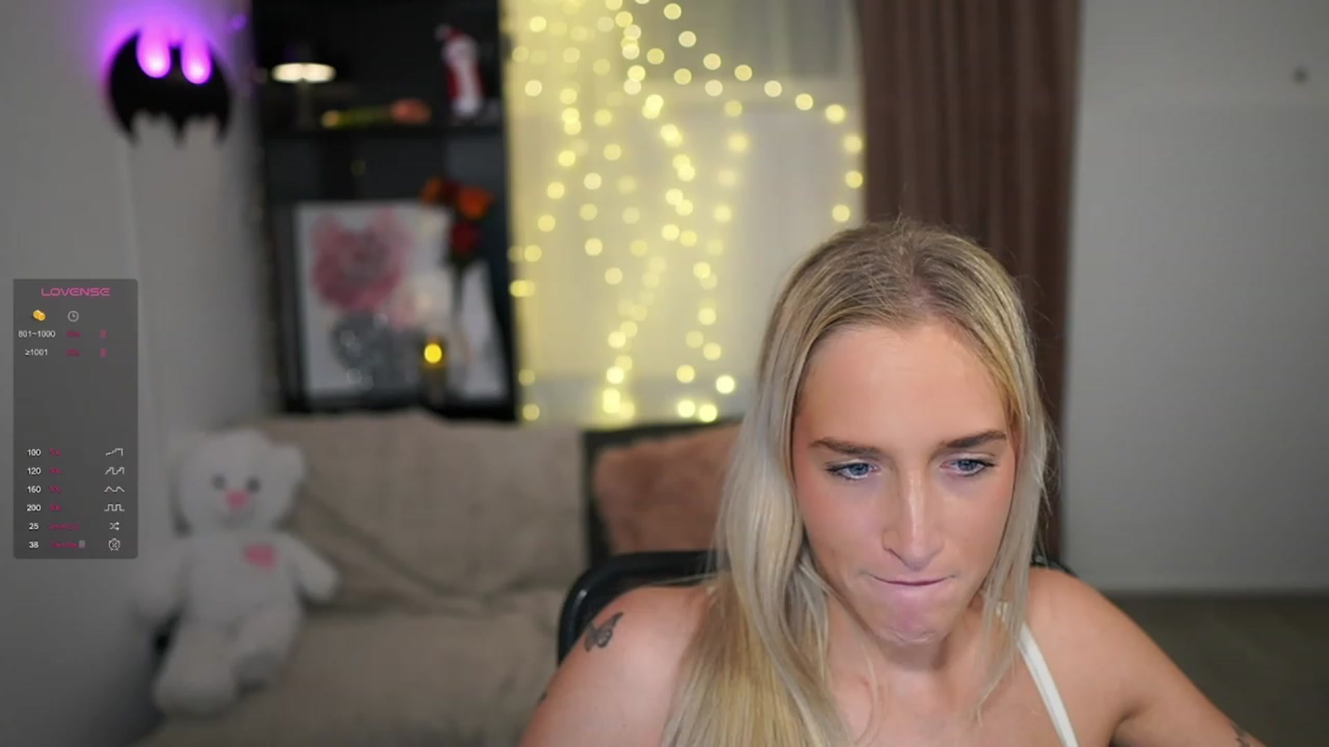 Gallery image thumbnail from NicoletteShea's myfreecams stream on, 12/29/2023, 20:51 image 2 of 20